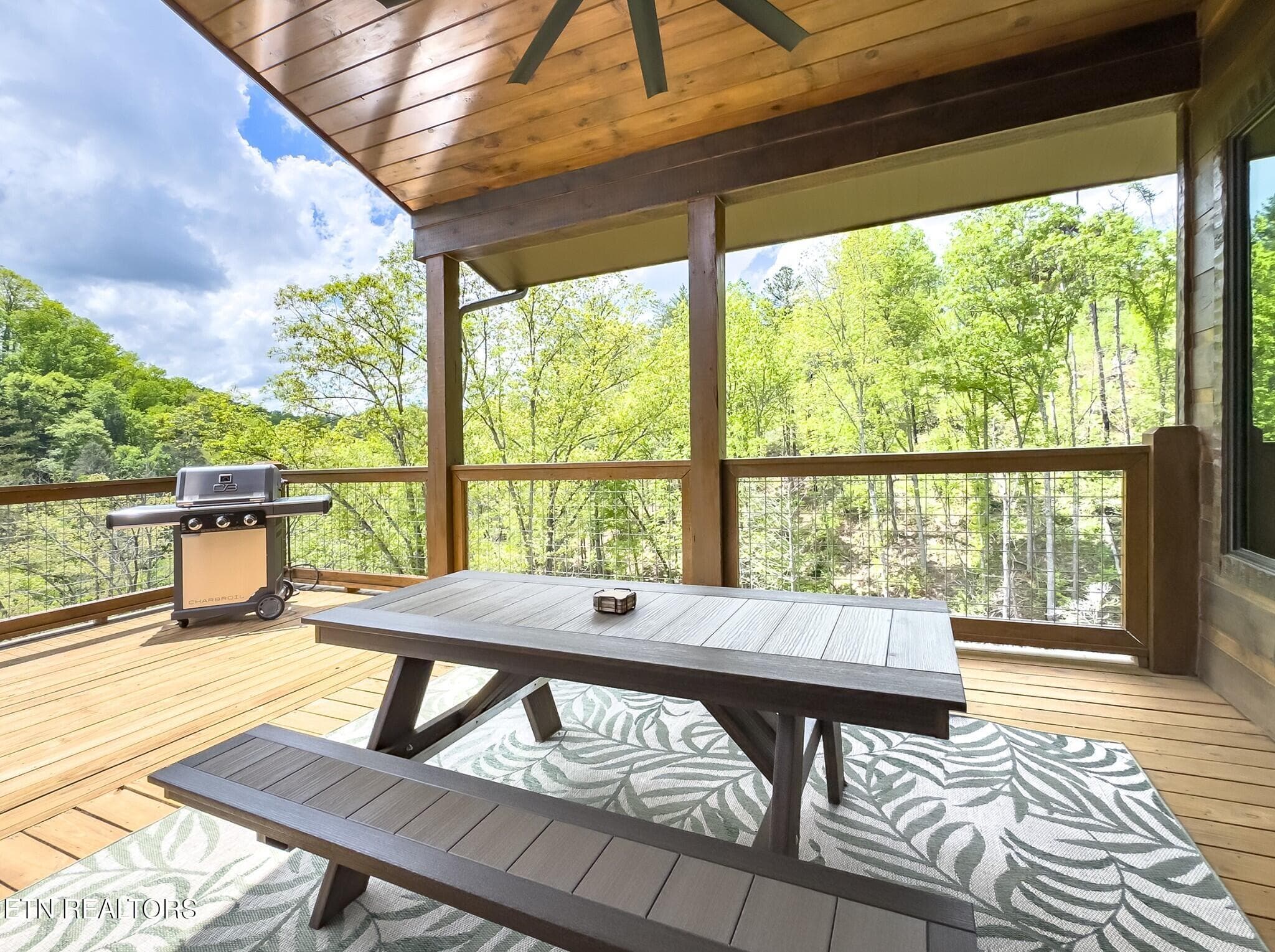 28 - 2139 Coopers Hawk Way, Sevierville, TN 37862