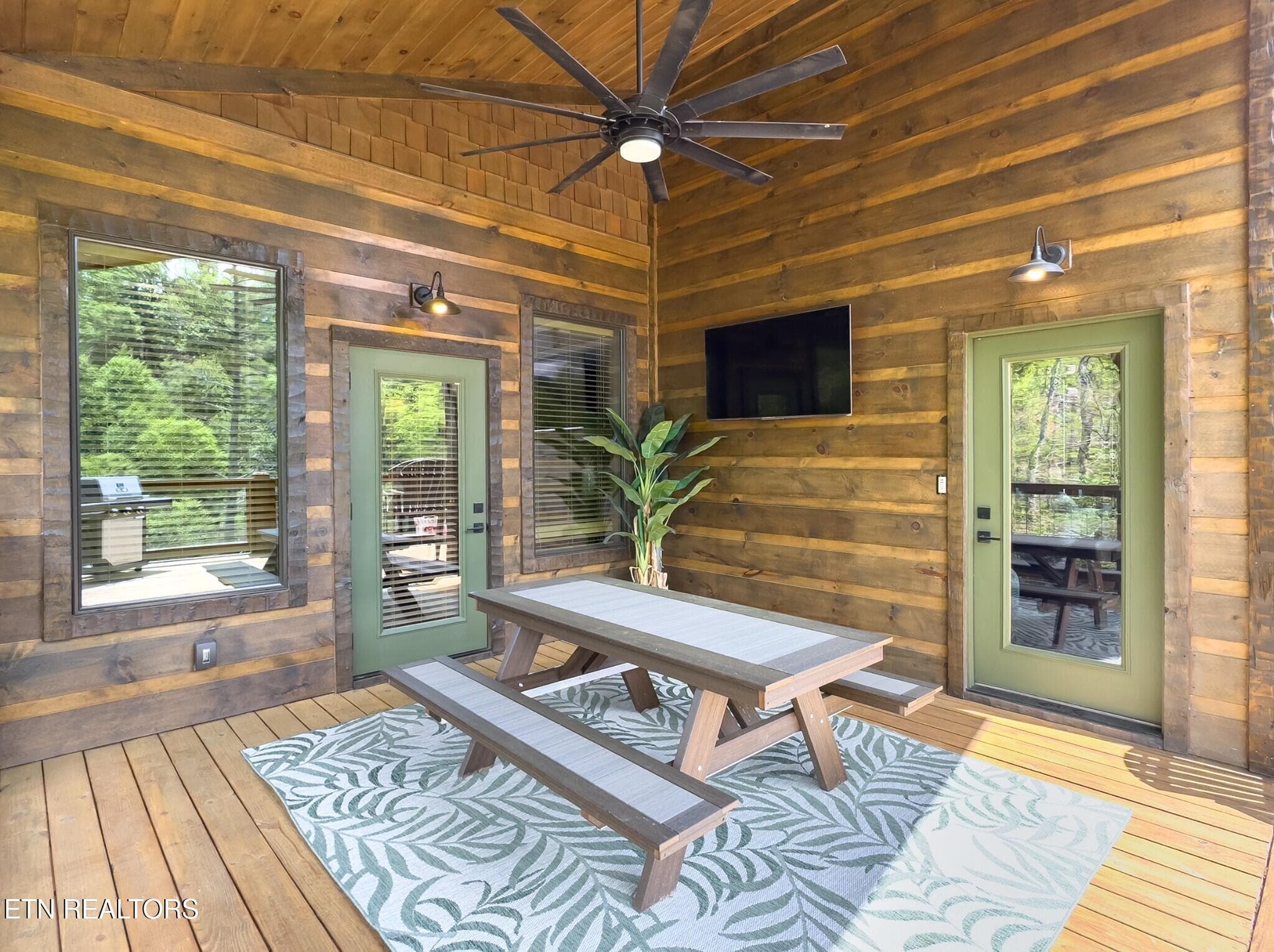 29 - 2139 Coopers Hawk Way, Sevierville, TN 37862
