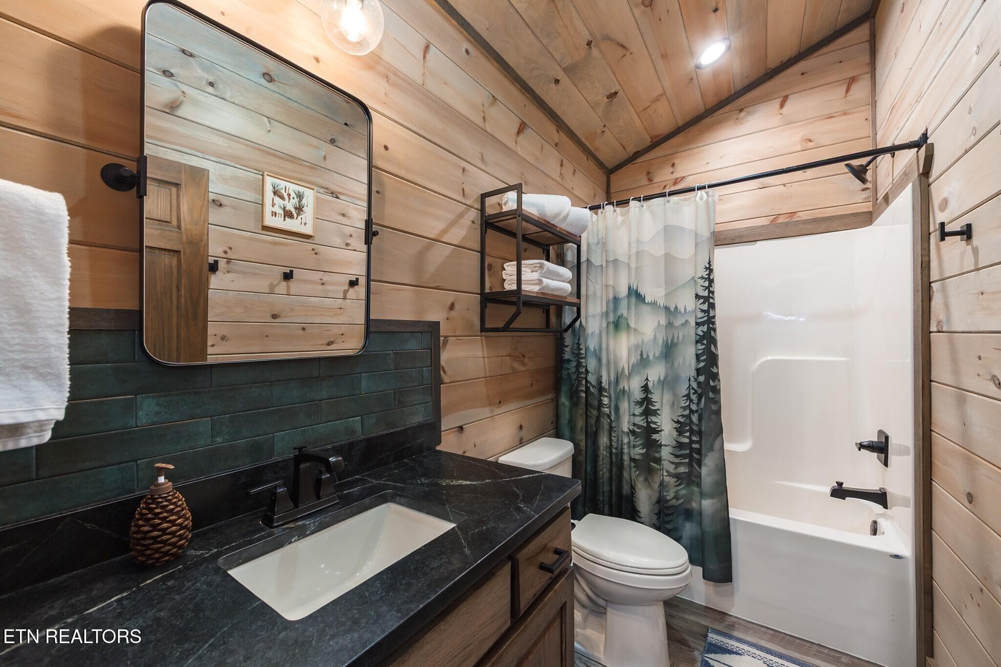 42 - 2139 Coopers Hawk Way, Sevierville, TN 37862