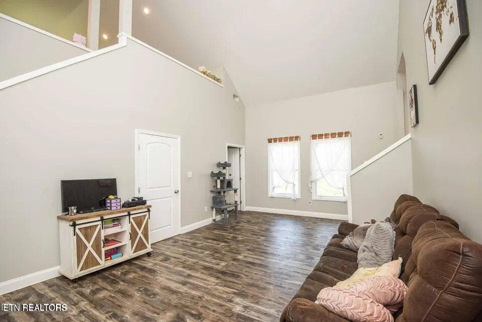 22_beyc6adb5d5b81921 - 2117 Roseberry Rd, Mascot, TN 37806
