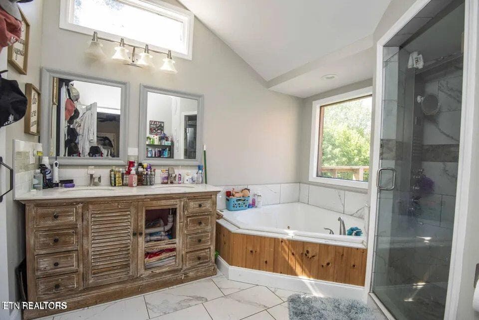 24_beyc6adb5d5be7e6f - 2117 Roseberry Rd, Mascot, TN 37806