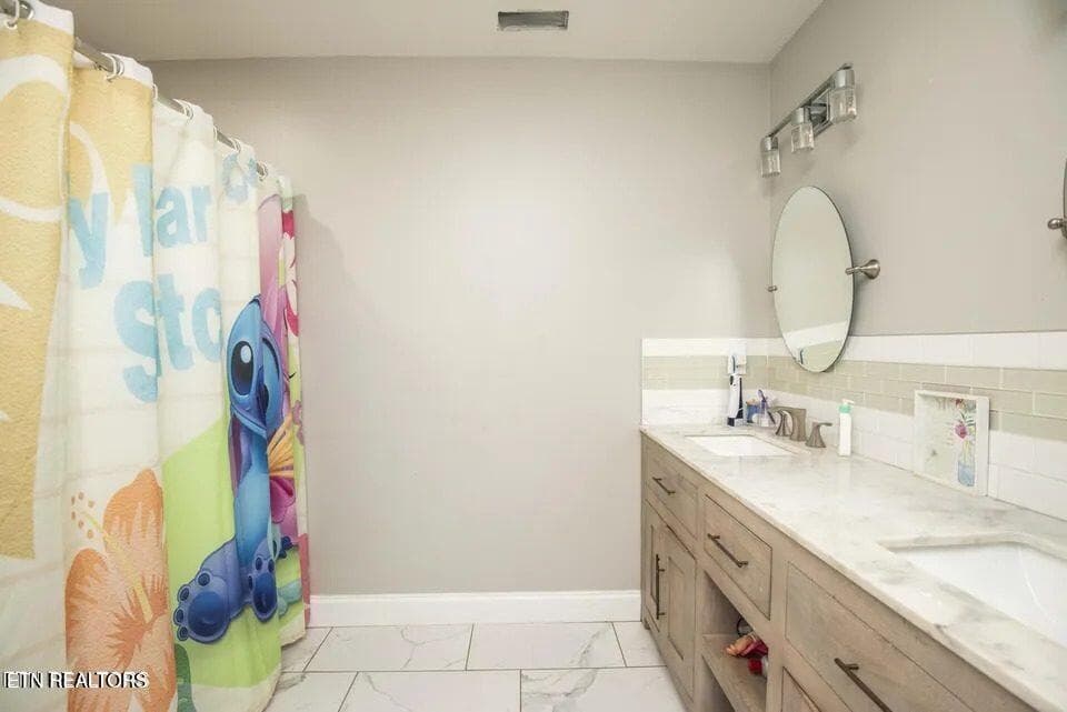 27_beyc6adb5d679514a - 2117 Roseberry Rd, Mascot, TN 37806