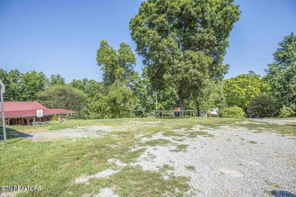 28_beyc6adb5d67c75ff - 2117 Roseberry Rd, Mascot, TN 37806