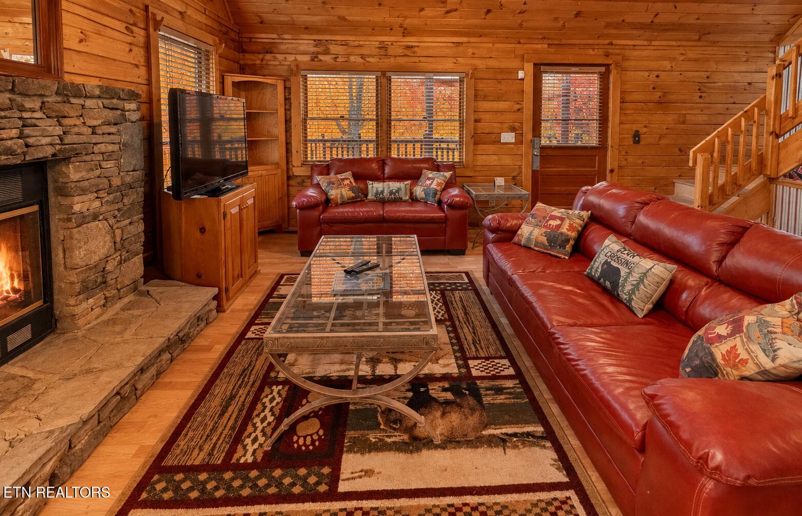 05_Living_Room_Sofas - 2322 Bonnie Lane, Sevierville, TN 37876