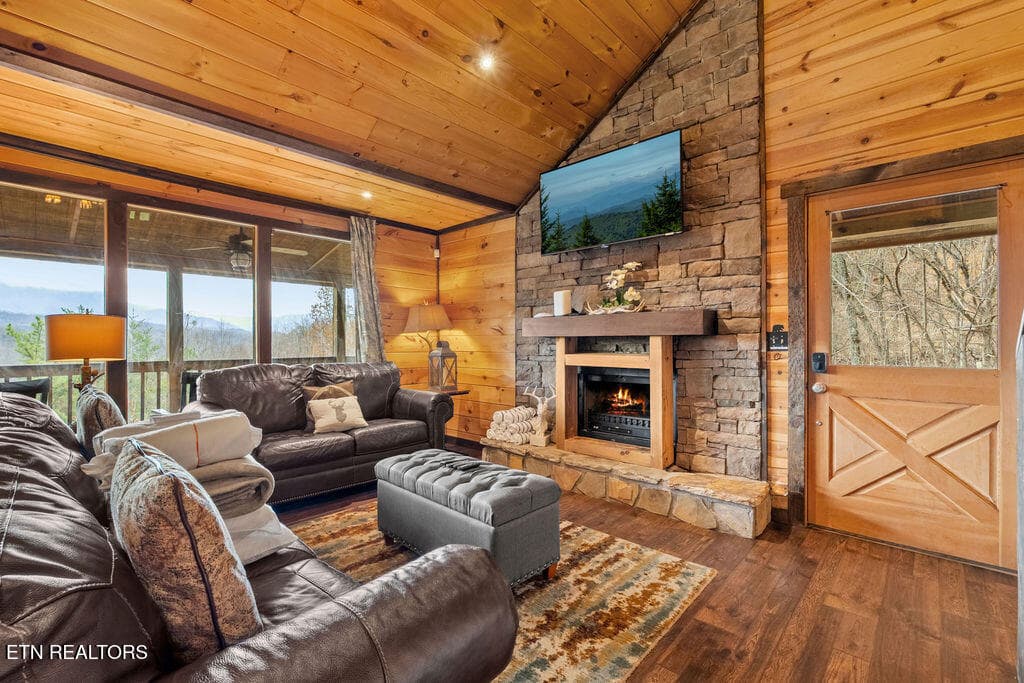 2 DSC02202-HDR - 1625 Bear Claw Way, Sevierville, TN 37862