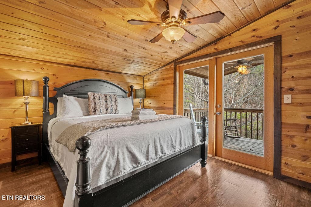 24 - 1625 Bear Claw Way, Sevierville, TN 37862