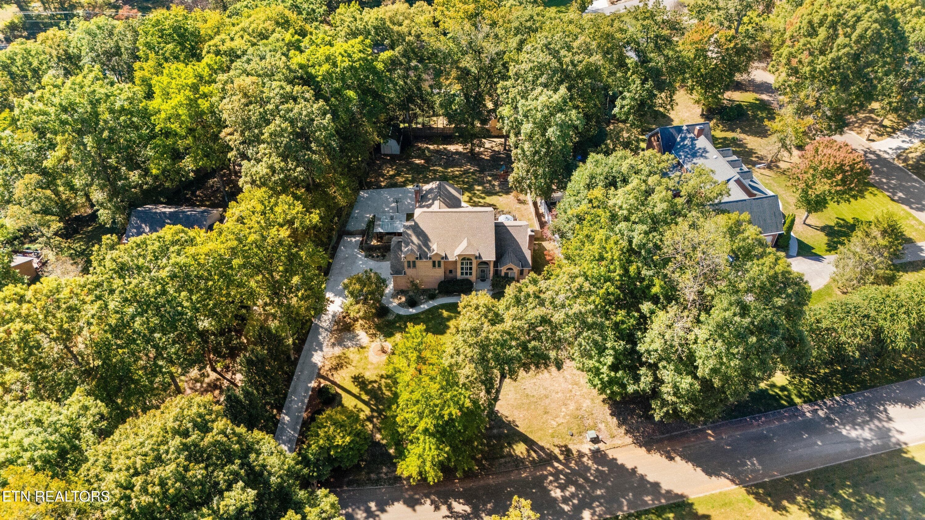 Whitestone Drone 2 - 8013 Whitestone Rd, Knoxville, TN 37938