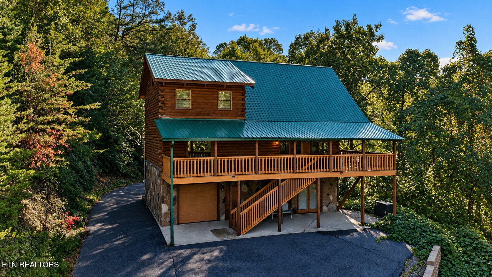 2-web-or-mls-817-boone-acres-ln - 817 Boone Acres Lane, Pigeon Forge, TN 37863