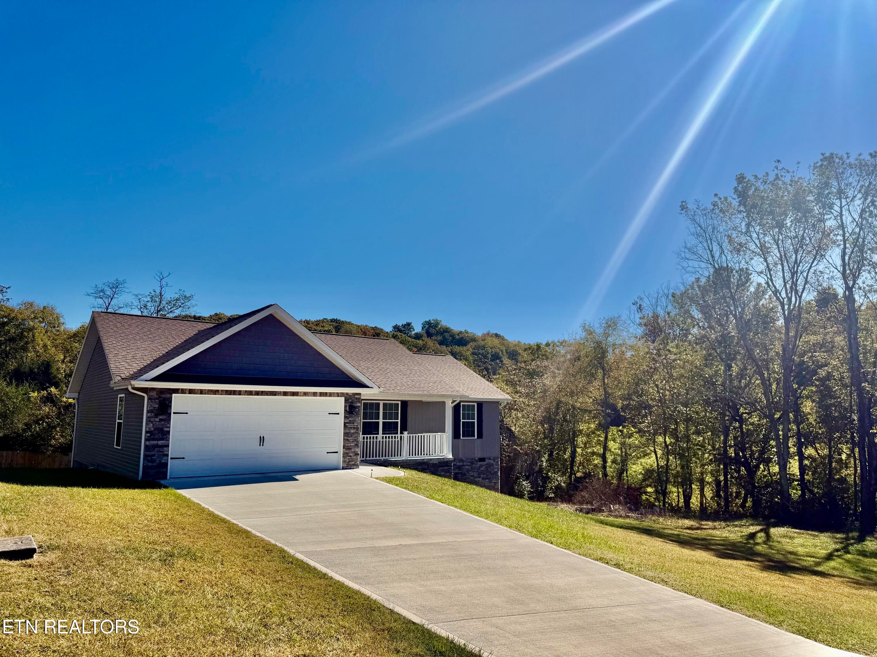 100 Bray Lane, Tazewell, TN 37879