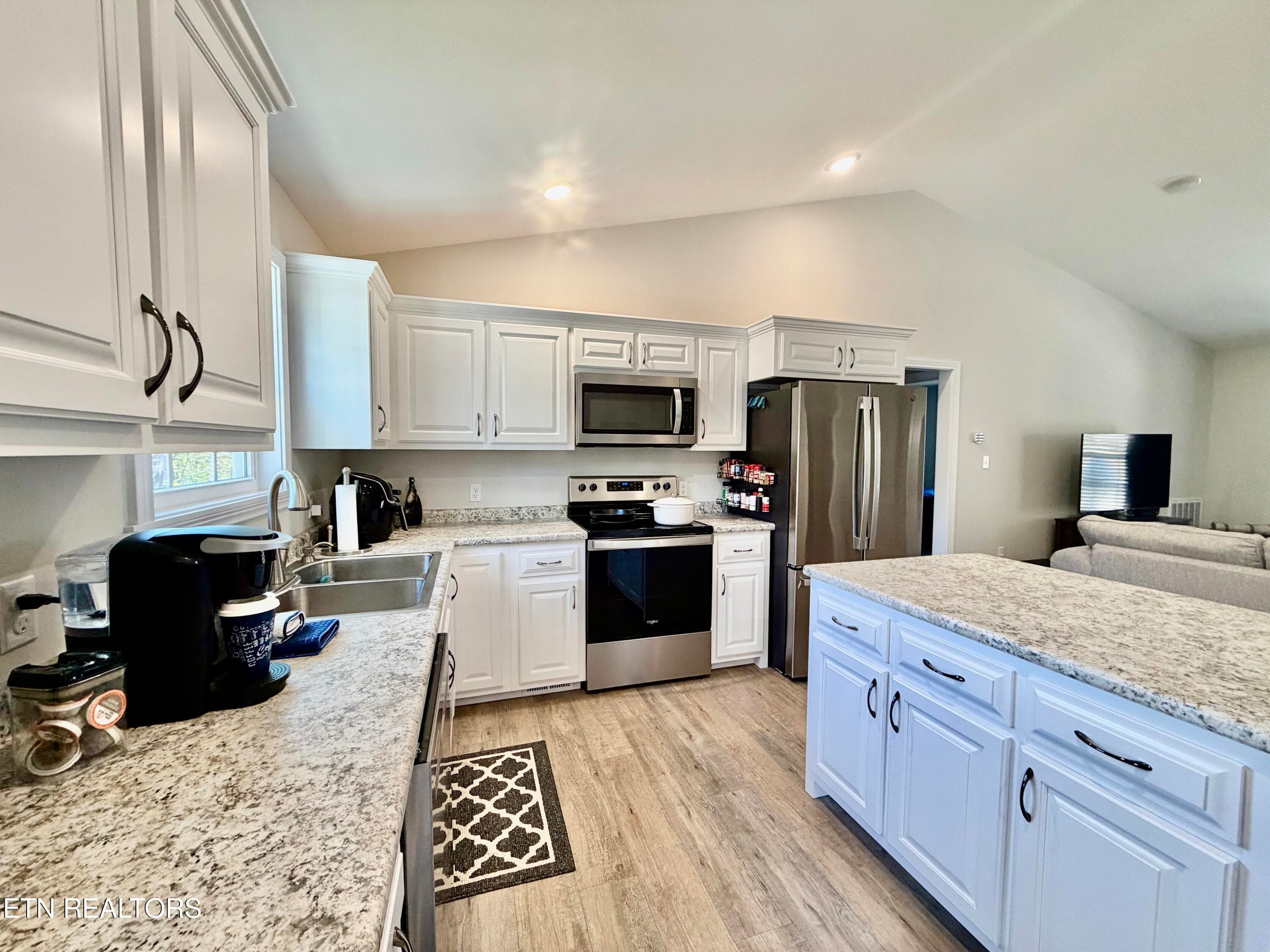 IMG_6609 - 100 Bray Lane, Tazewell, TN 37879
