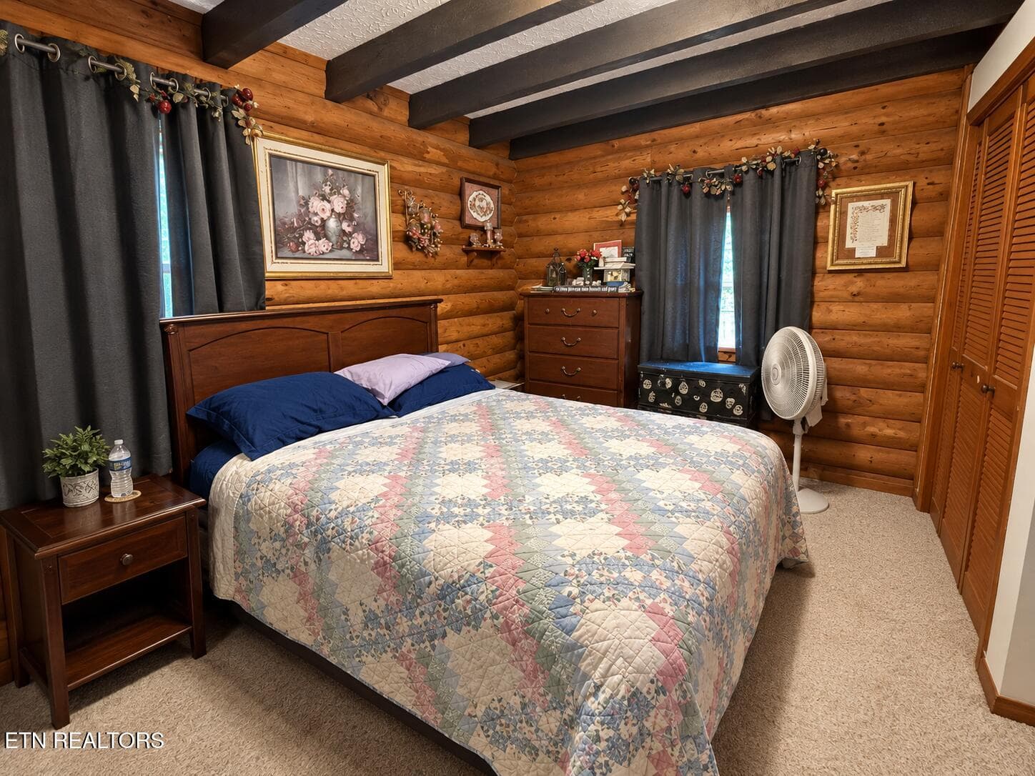 Cozy Rustic Cabin Bedroom Retreat - 215 Grave Hill Rd, Oneida, TN 37841