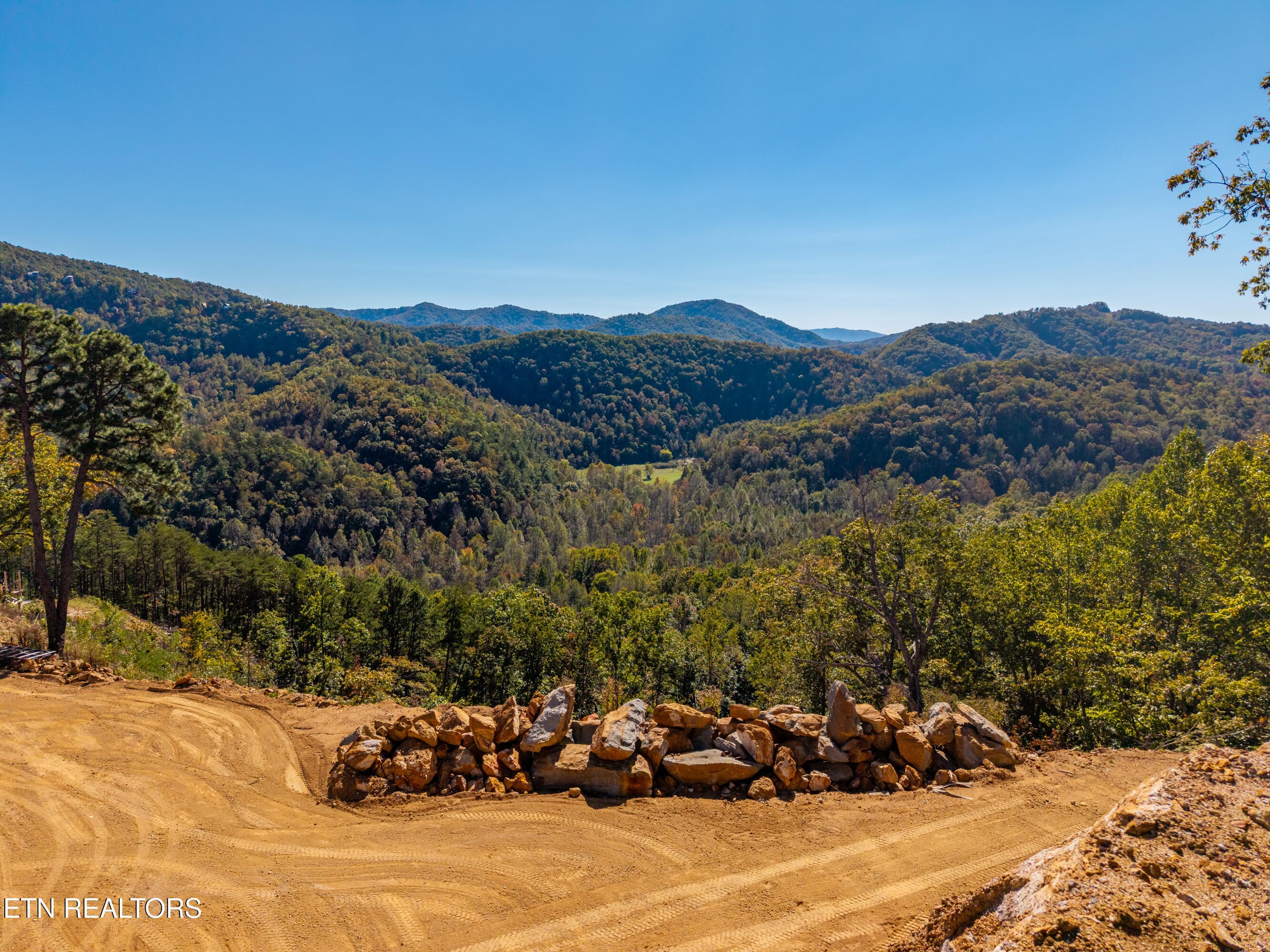 . - Patty View Way, Sevierville, TN 37862