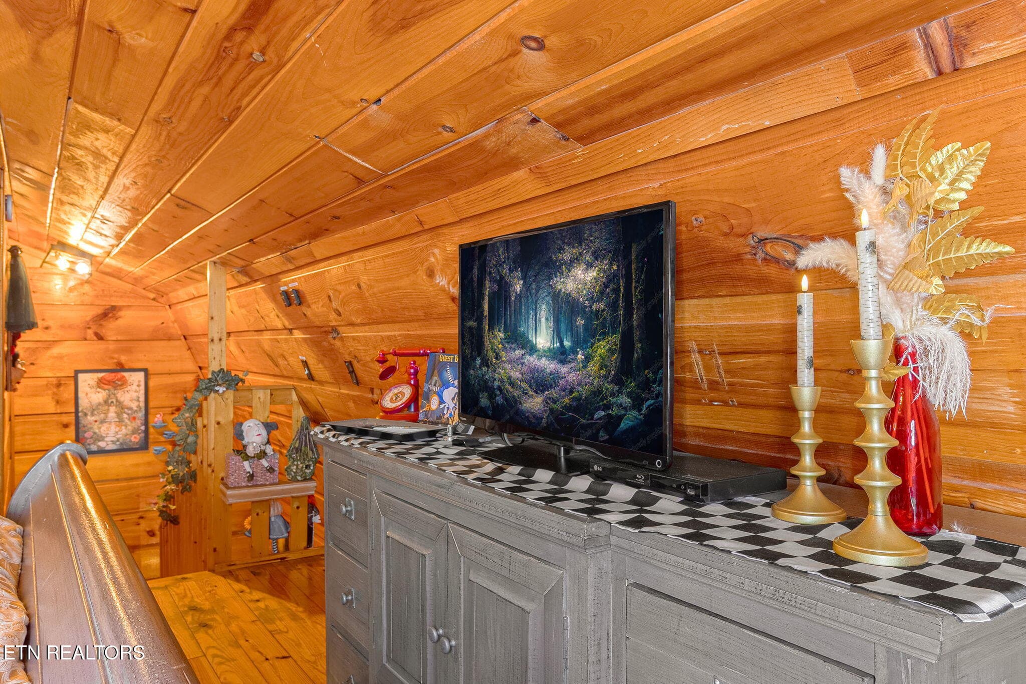 29-web-or-mls-029--FULL - 4428 Grindstone Ridge Rd, Pigeon Forge, TN 37863