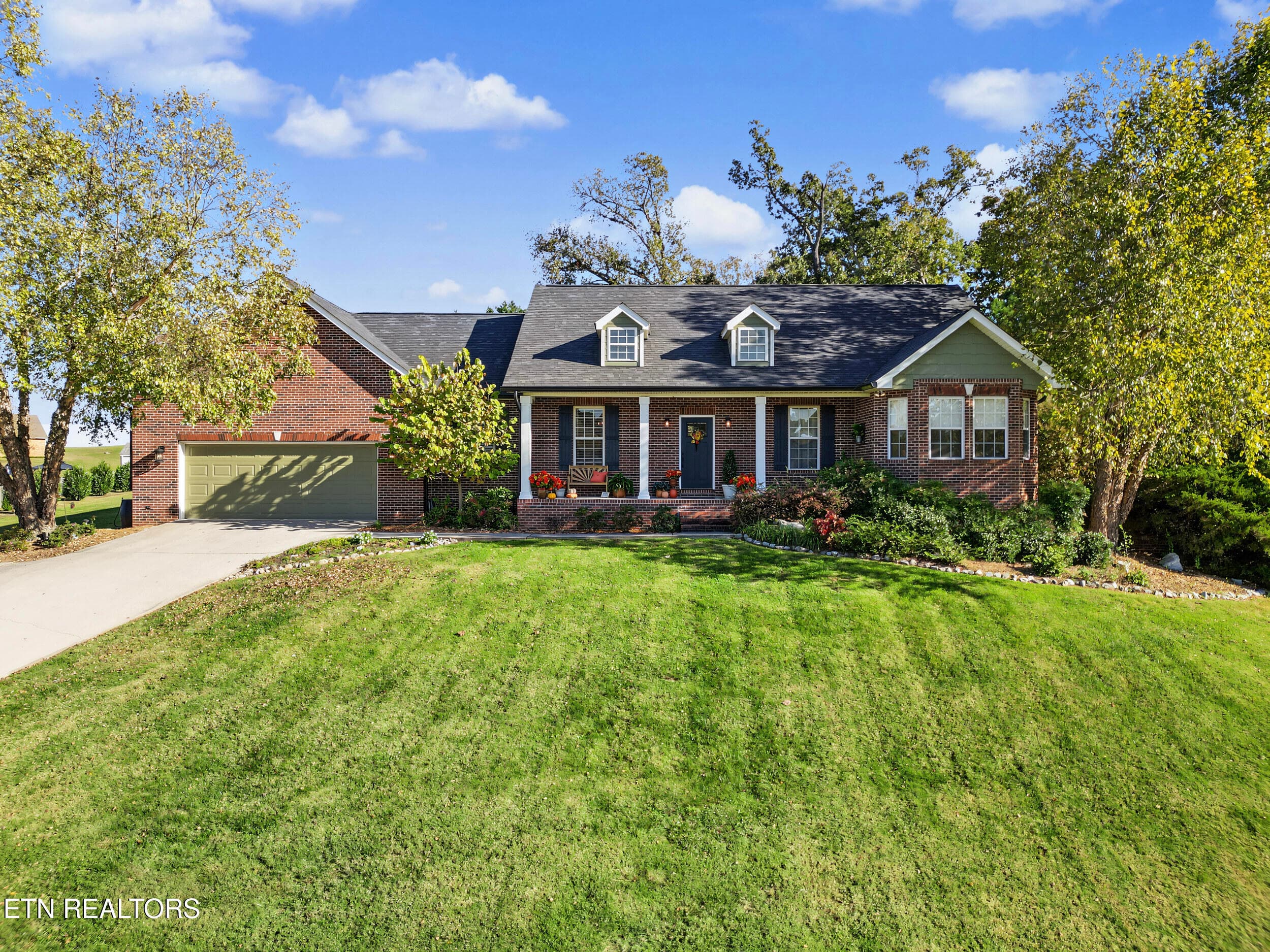 Front - 1420 Foxfire Circle, Seymour, TN 37865