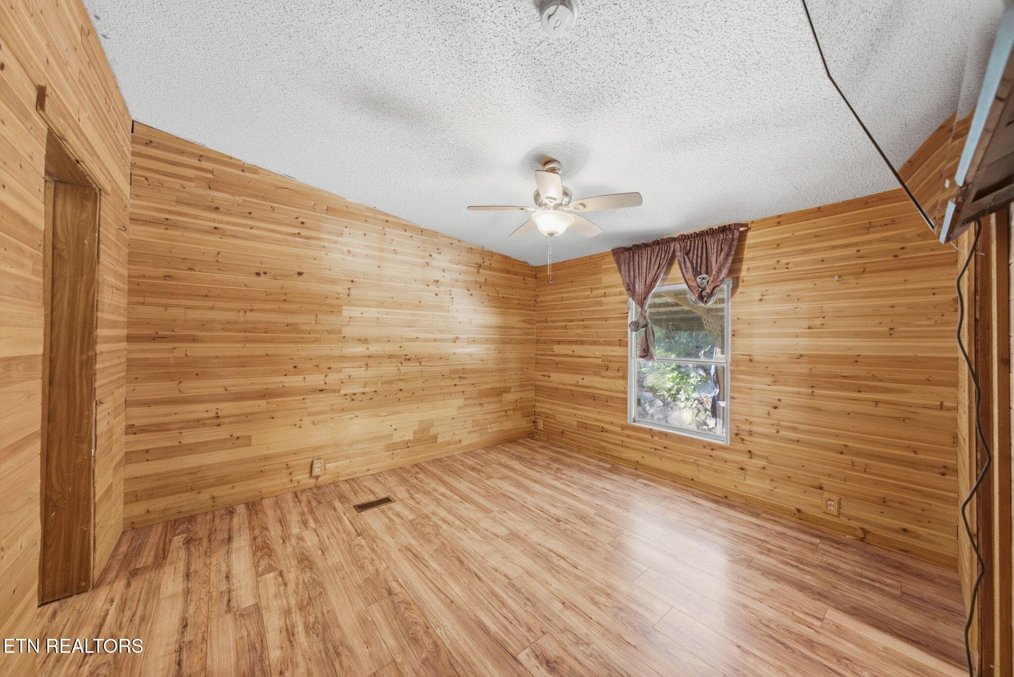 10-web-or-mls-936-Stott-Ln-10 - 936 Stott Lane, Seymour, TN 37865