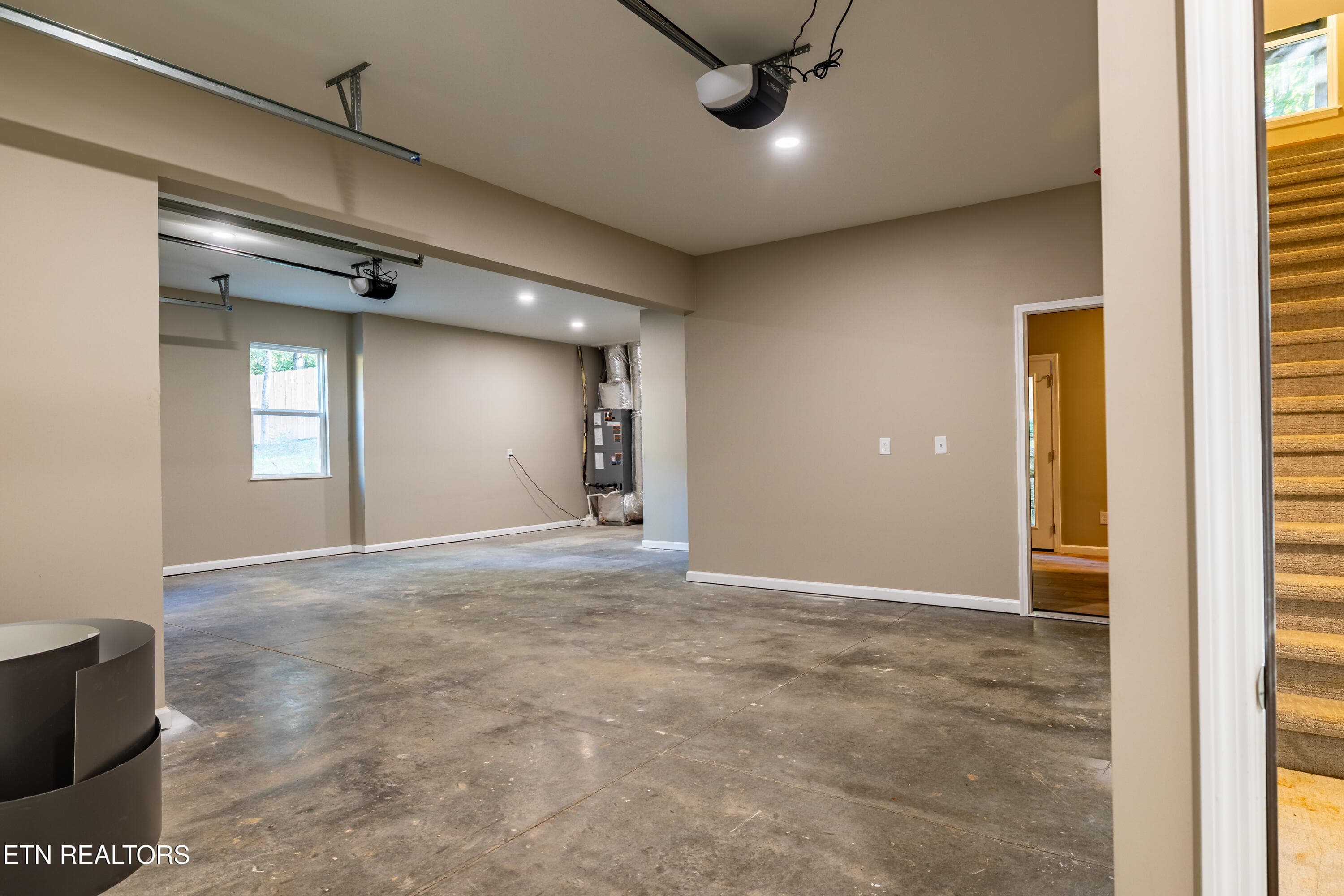 723 SF garage - 1129 Chris Wood Drive, Seymour, TN 37865