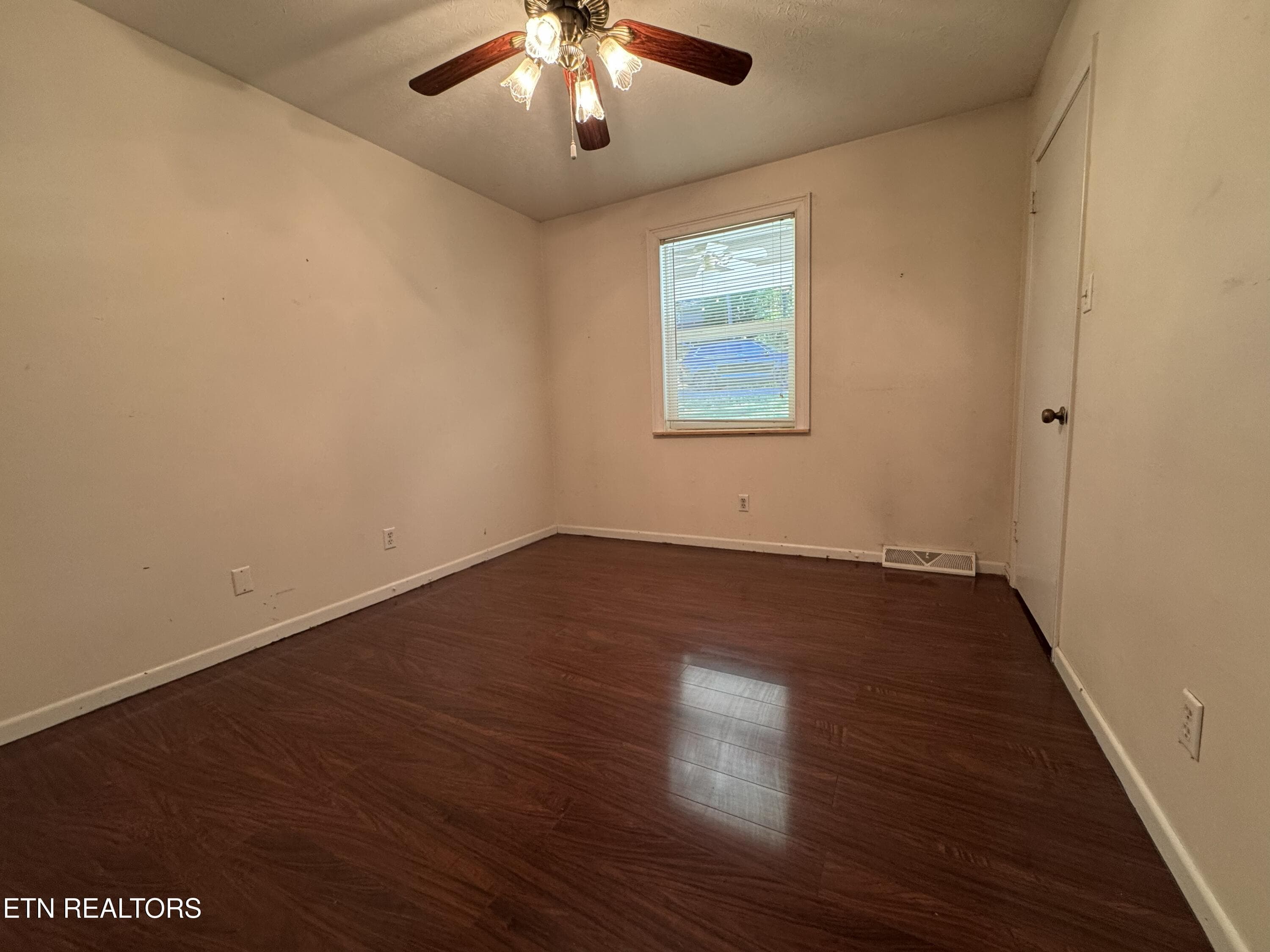 5DA9B49F-FC46-4408-B897-624A87220B71 - 805 Knight Rd, Knoxville, TN 37920