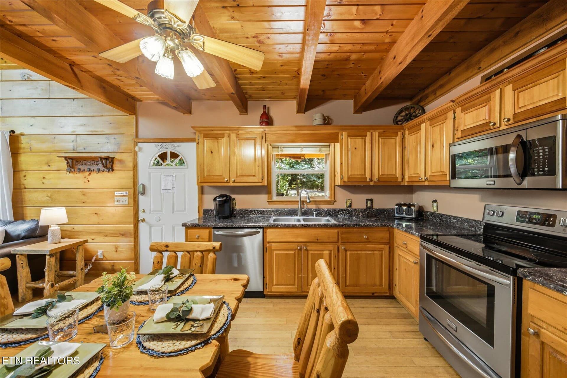 09 - 3163 Sourwood Way, Sevierville, TN 37862
