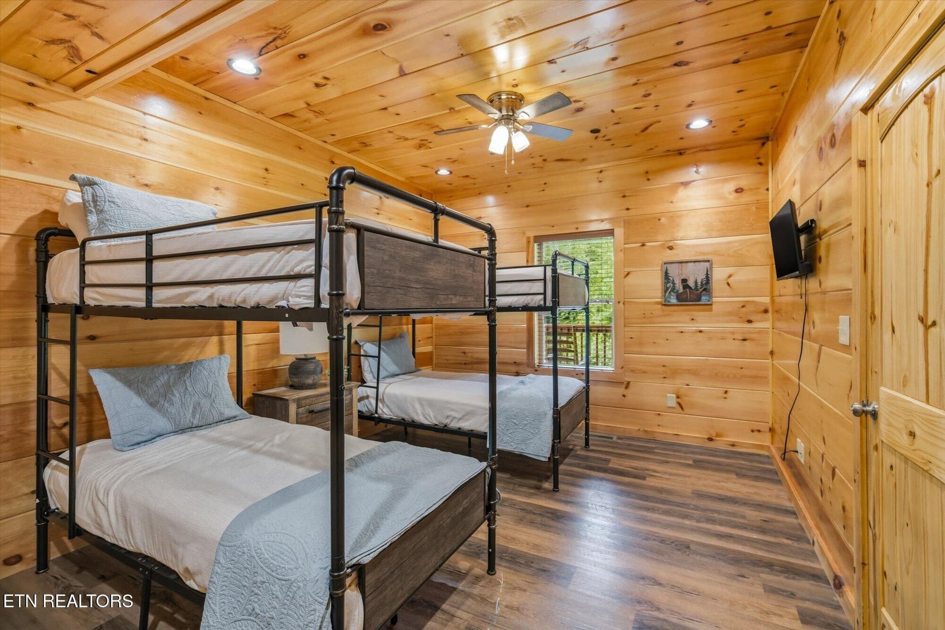 10 - 2933 Fiddlers Creek Way, Pigeon Forge, TN 37863