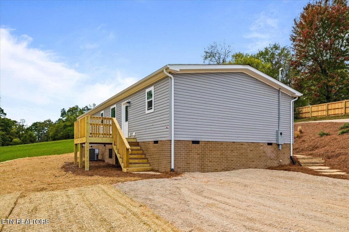 46-Bland Rd - 352 Bland Rd, Clinton, TN 37716