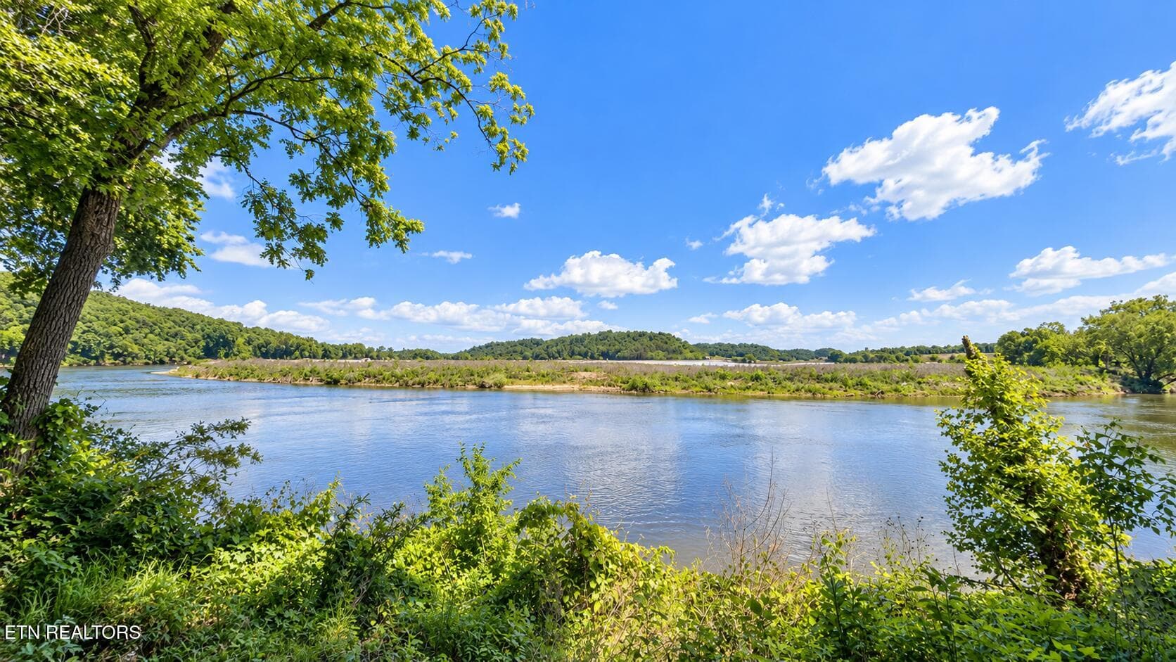 2201 Stepp Rd, Bybee, TN 37713