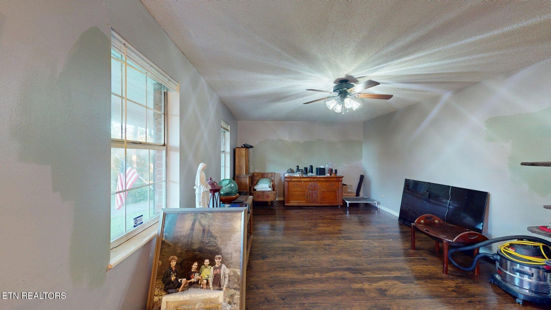 Linwood-Dr-10232026_213351 - 145 Linwood Drive, Sweetwater, TN 37874