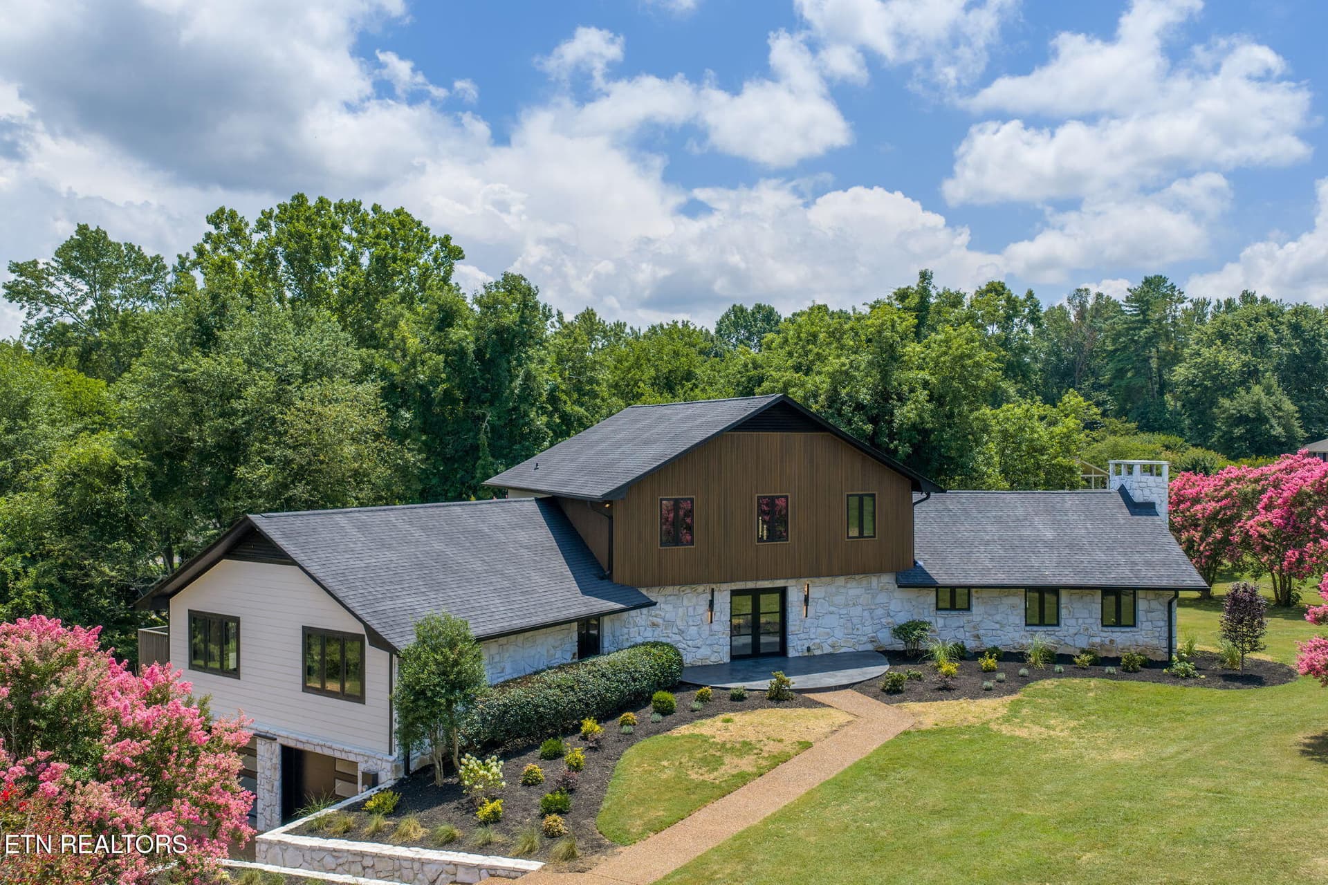 5216 Hickory Hollow Rd 1, Knoxville, TN 37919