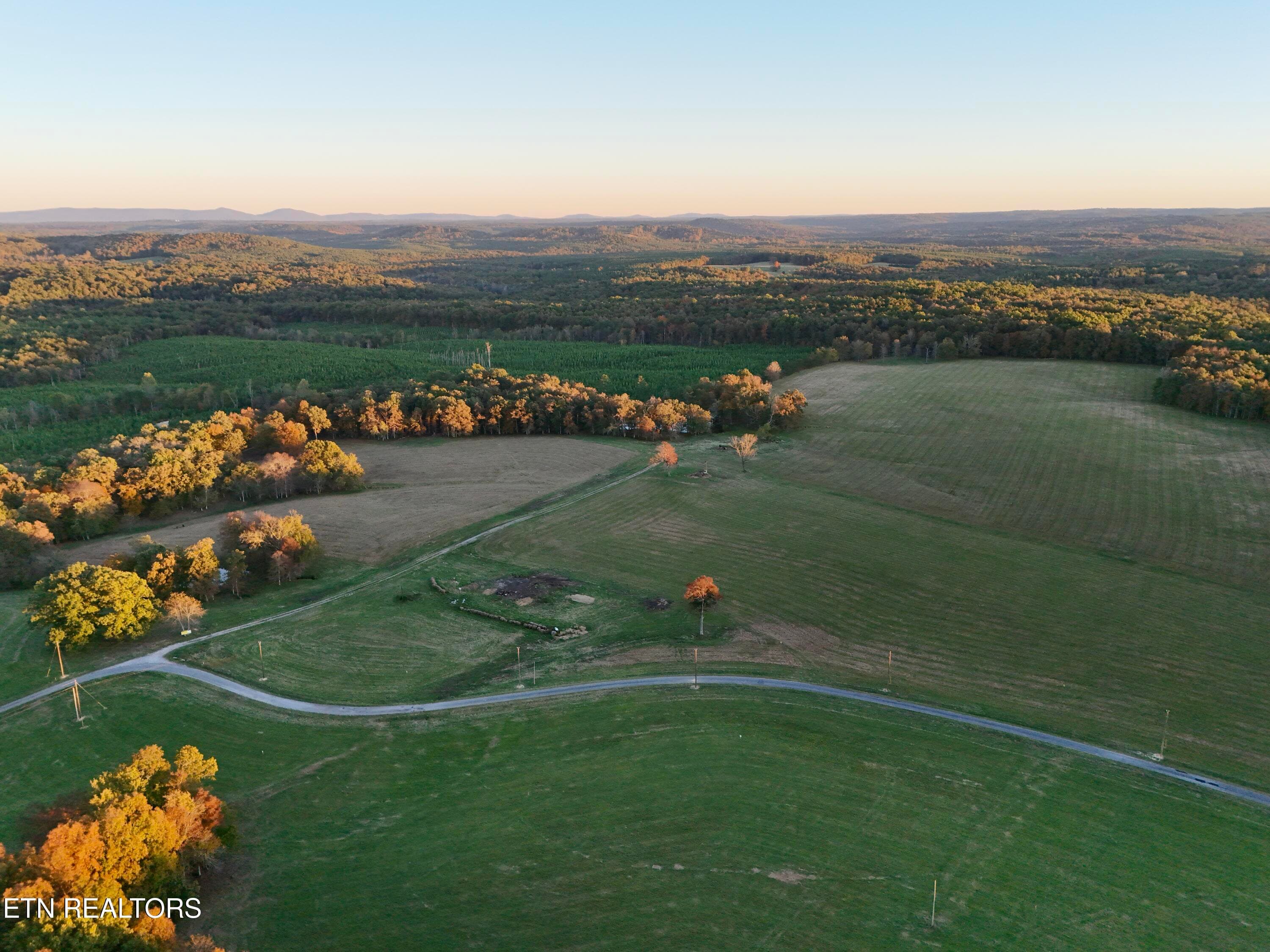 5 - Poke Patch Rd, Crossville, TN 38572