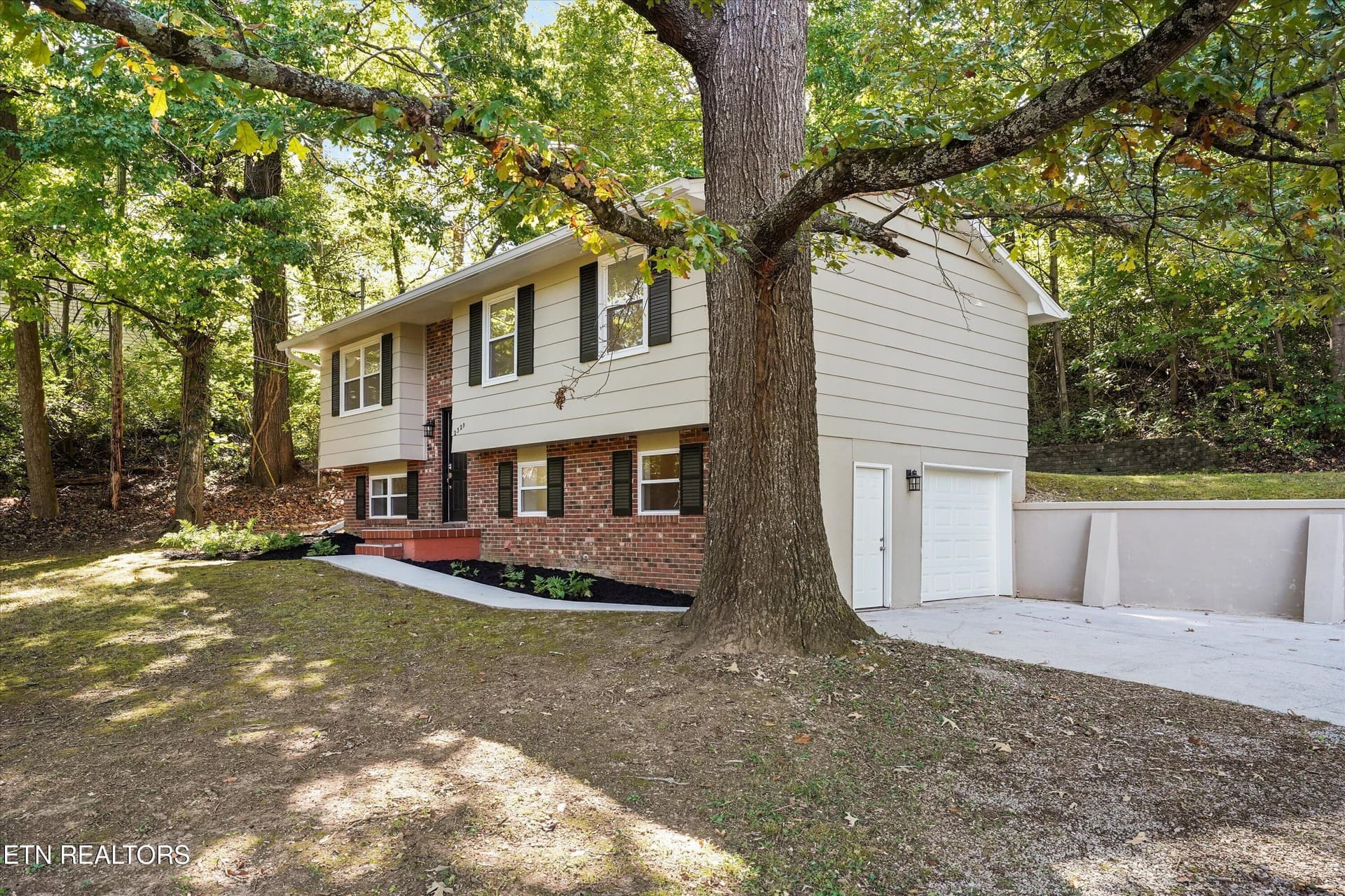 2 - 2329 Roundtree Rd, Knoxville, TN 37923
