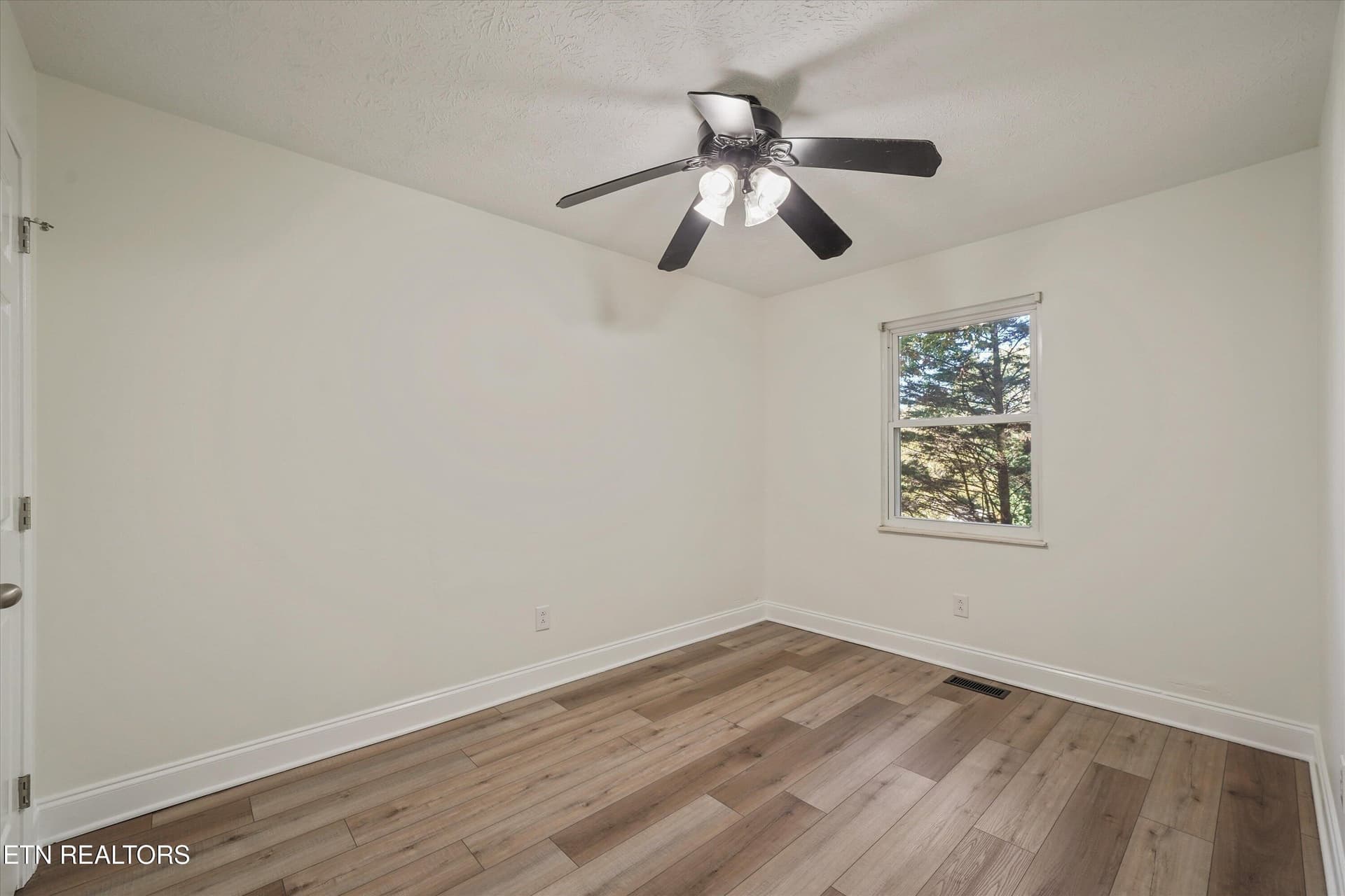 20 - 2329 Roundtree Rd, Knoxville, TN 37923