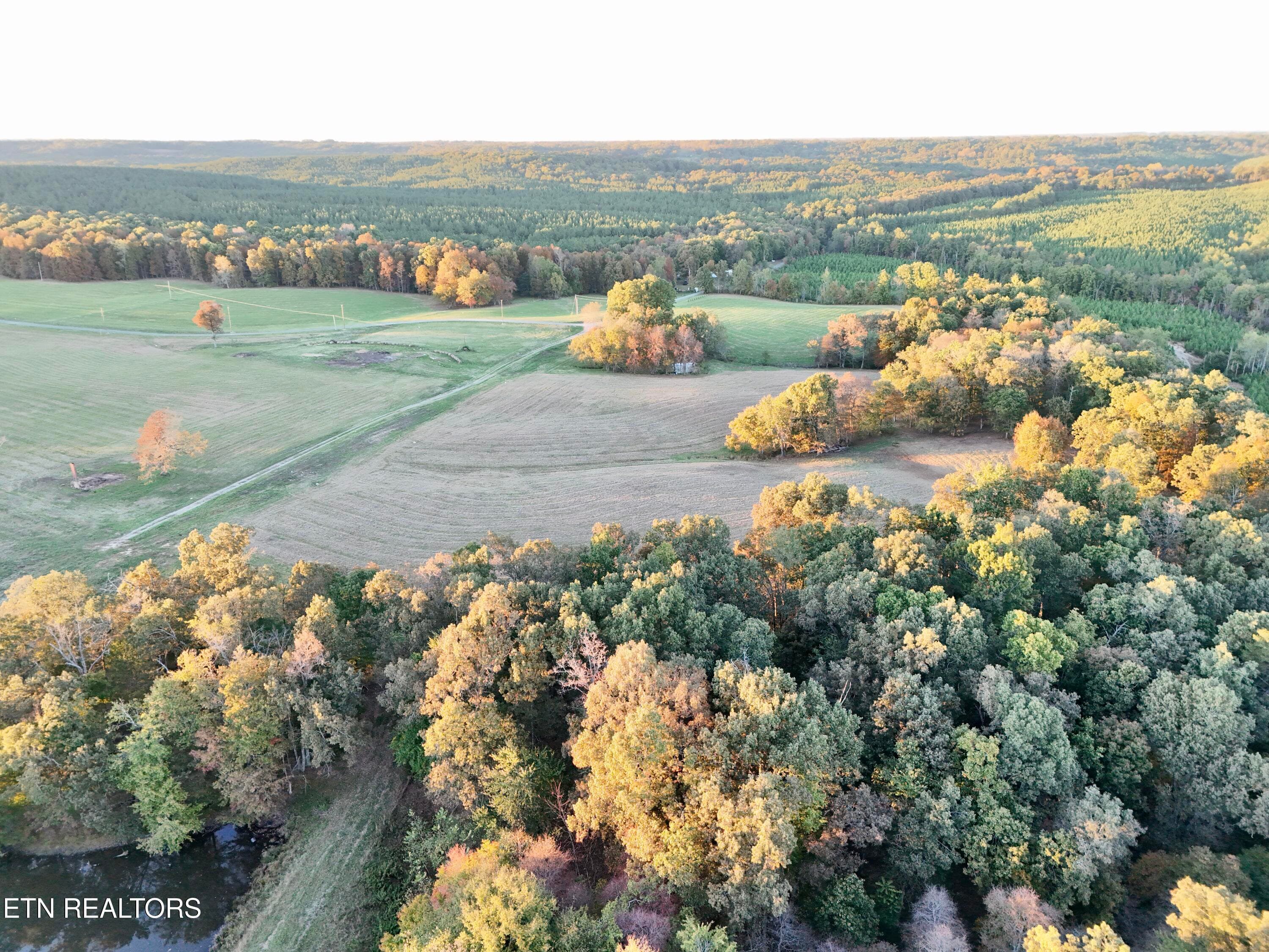 5 - Poke Patch Rd, Crossville, TN 38572
