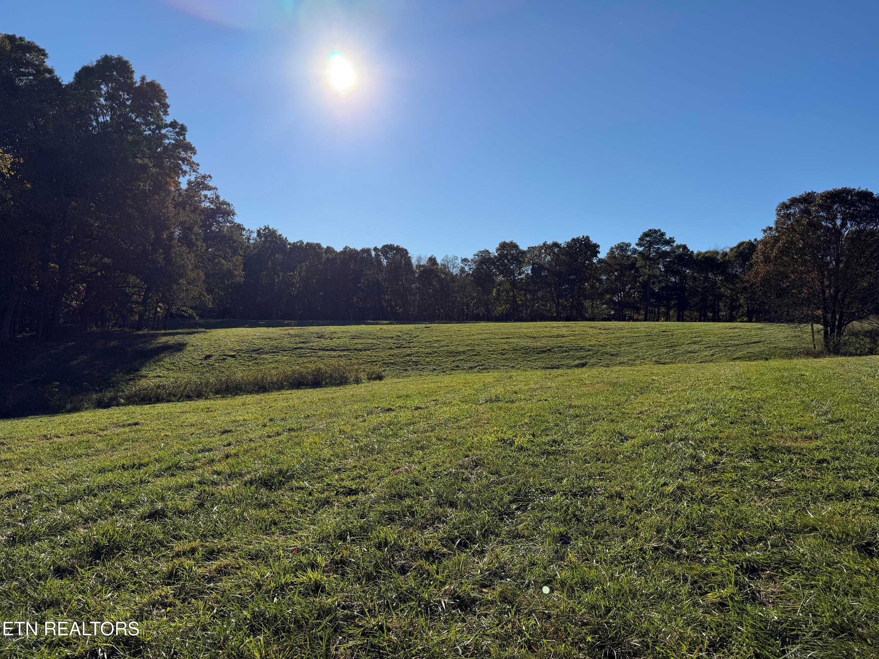 Poke Patch Rd, Crossville, TN 38572