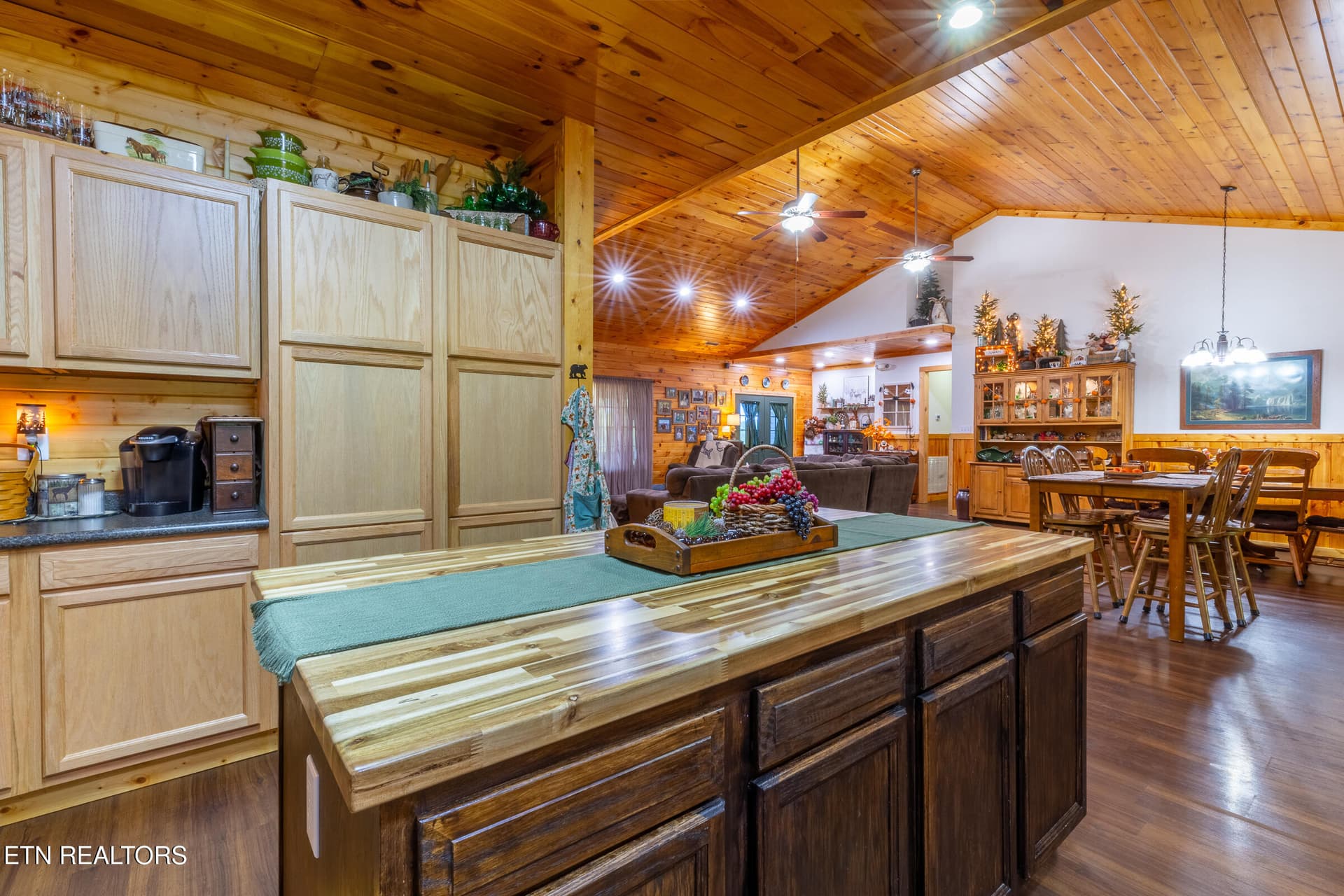 Kitchen - 1668 Deerwood Rd, Newport, TN 37821