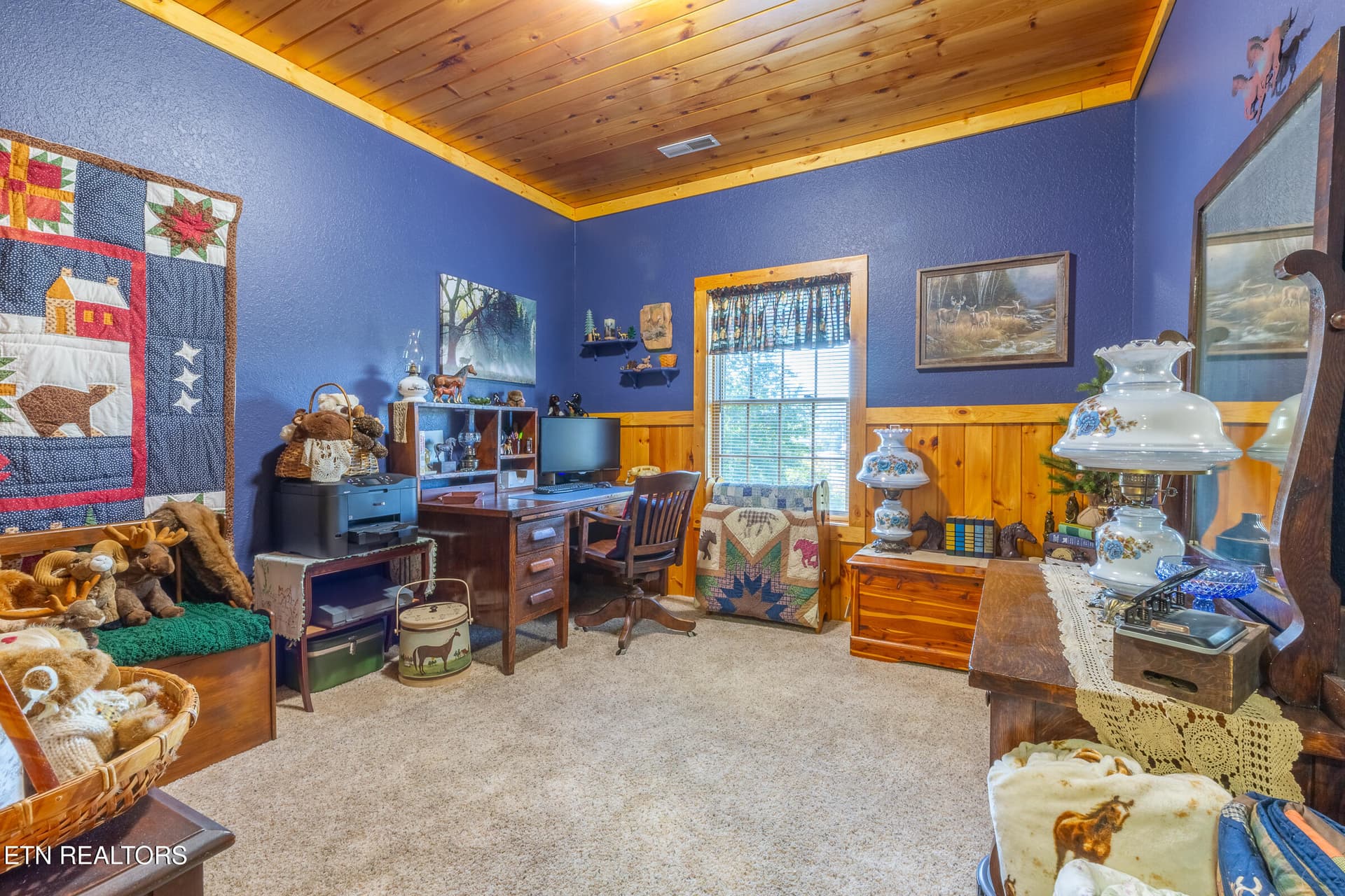 Bedroom / Office - 1668 Deerwood Rd, Newport, TN 37821