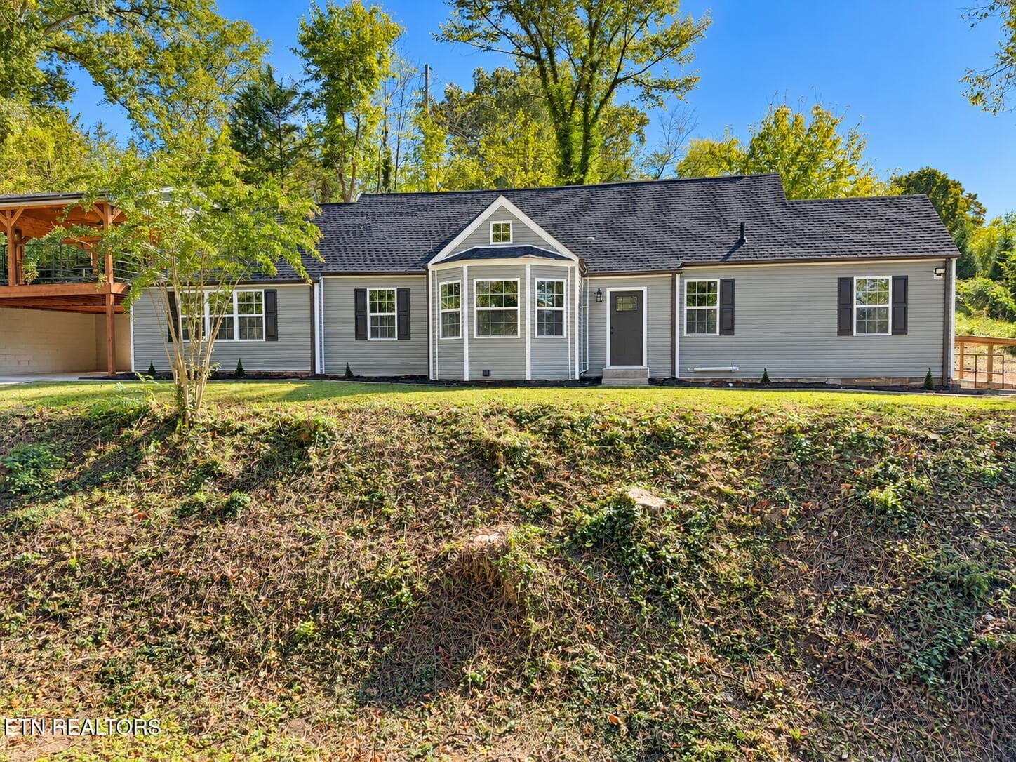 418 College St, Dayton, TN 37321