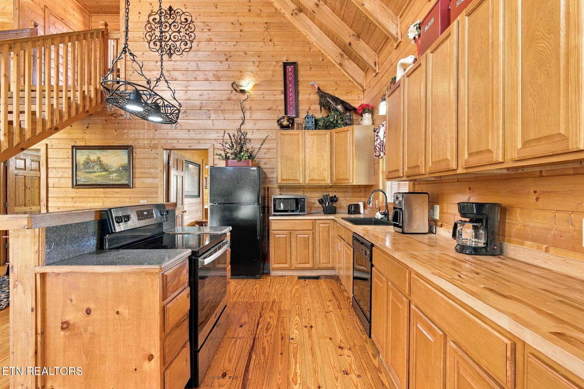 23-web-or-mls-DZ3A5691 - 3213 Grinders Way, Sevierville, TN 37862