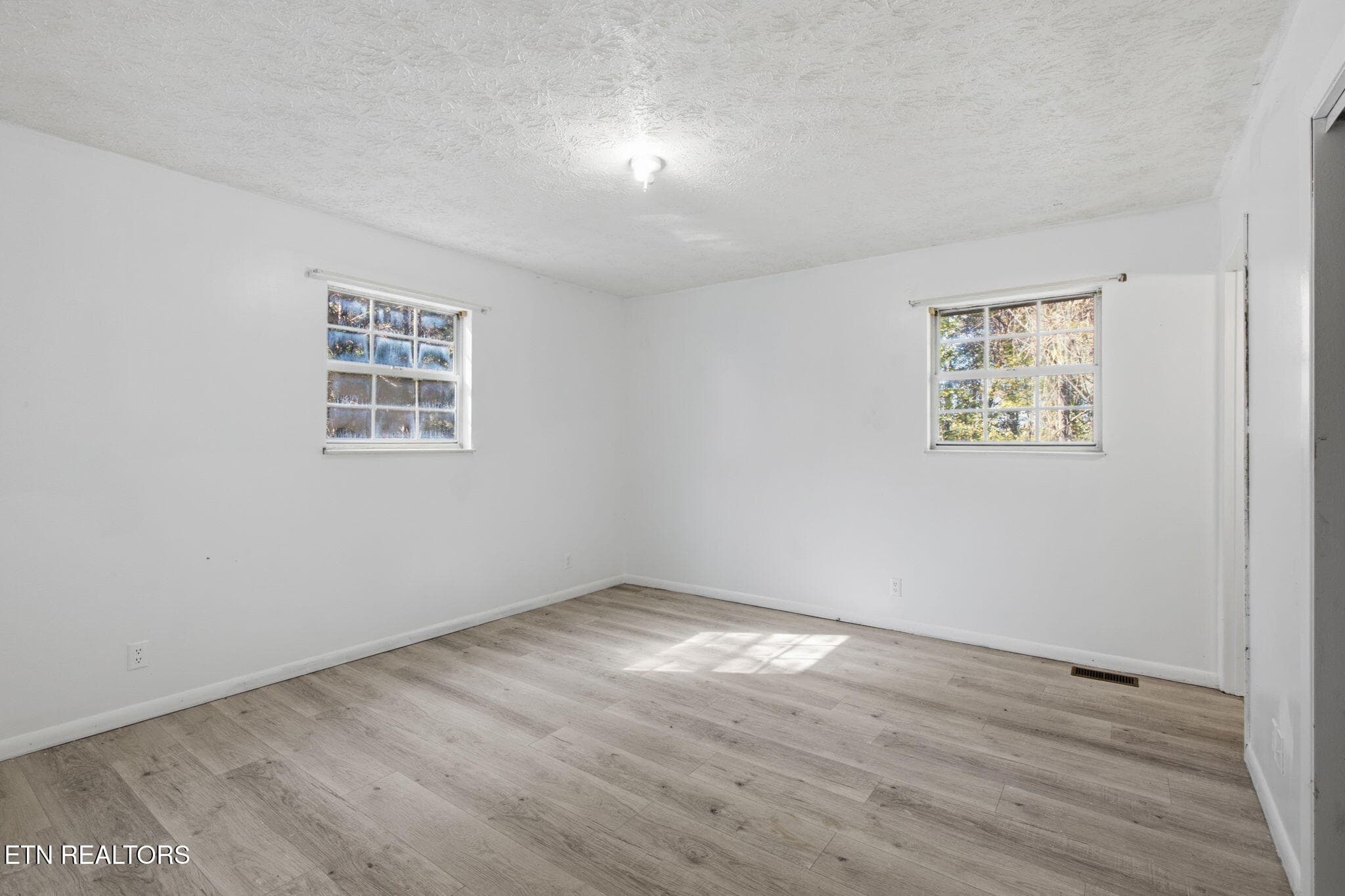 20-web-or-mls-DZ3A5941 - 188 Green Lane, Powell, TN 37849