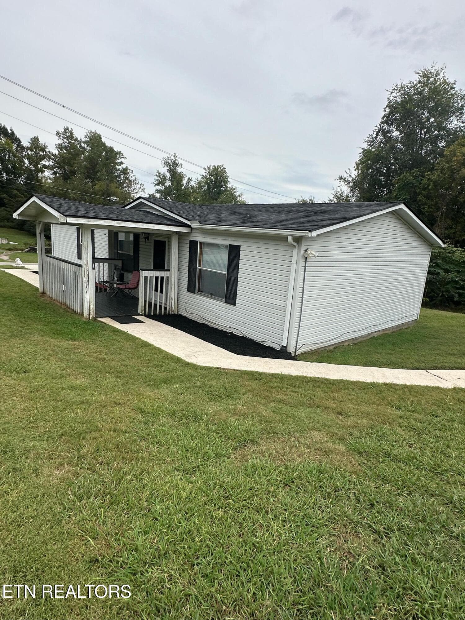 407 N Wilder Ave, Rockwood, TN 37854