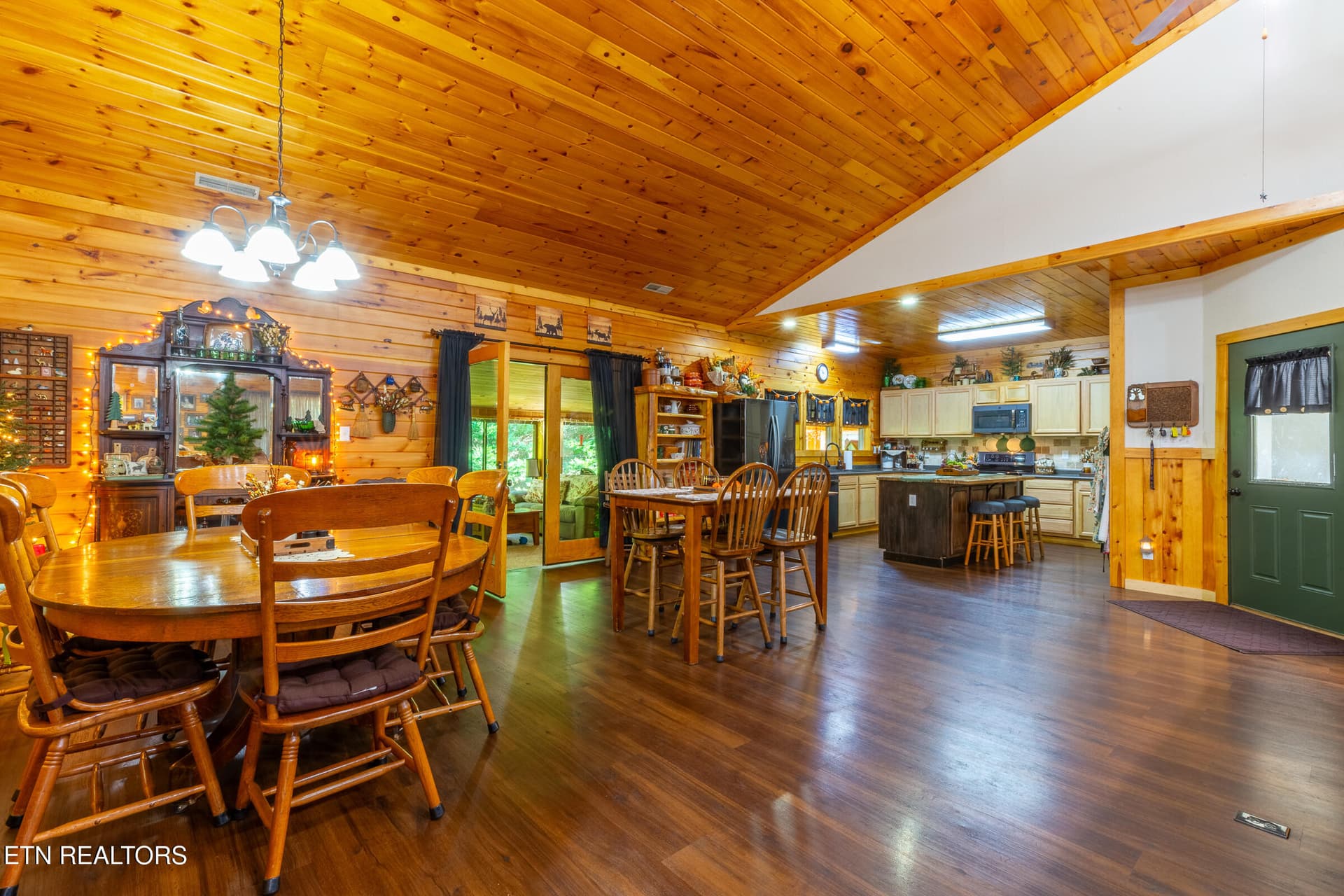 Open Living / Dining / Kitchen - 1668 Deerwood Rd, Newport, TN 37821