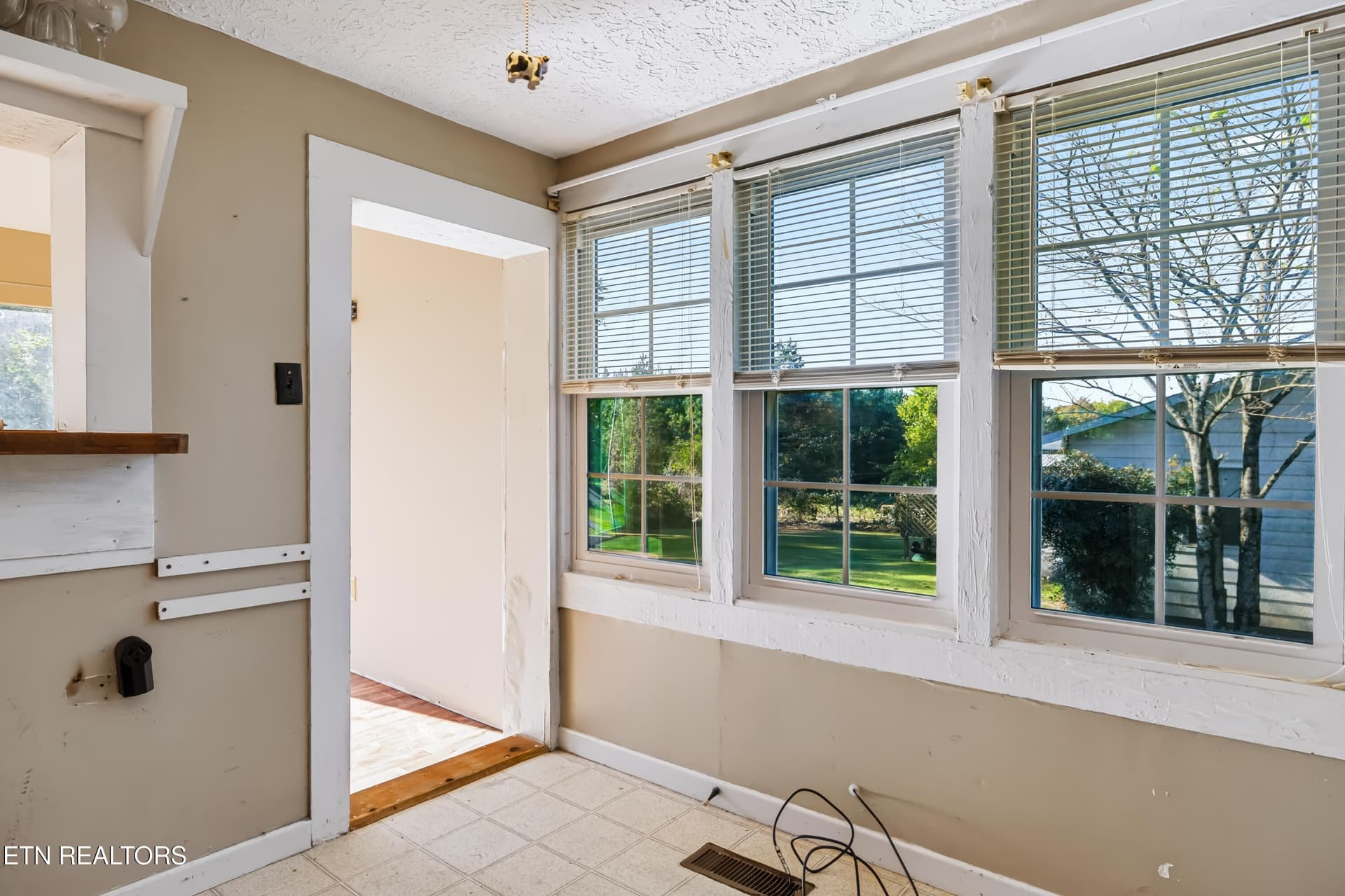 2515MentorRd-30 - 2515 Mentor Rd, Louisville, TN 37777