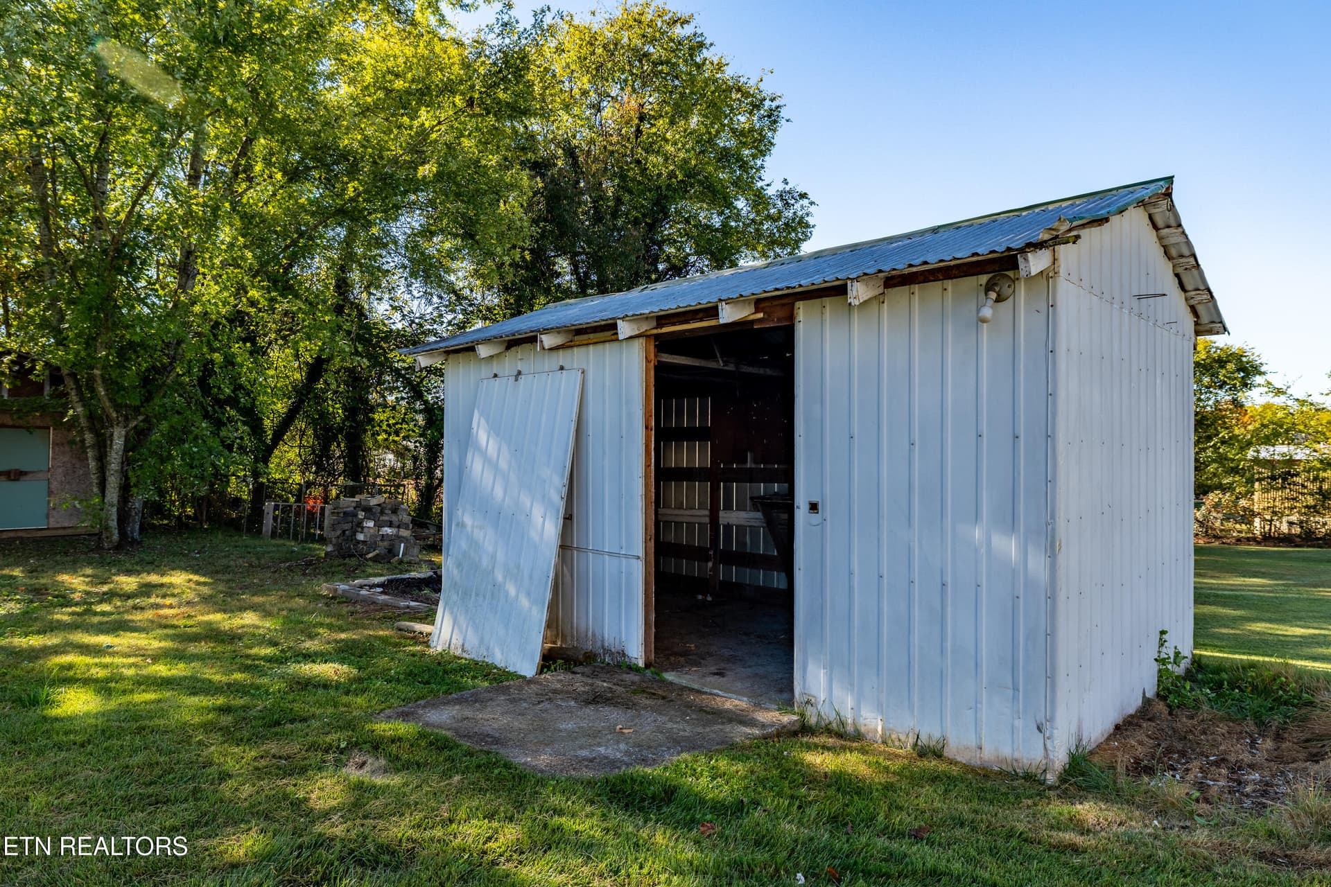 2515MentorRd-40 - 2515 Mentor Rd, Louisville, TN 37777
