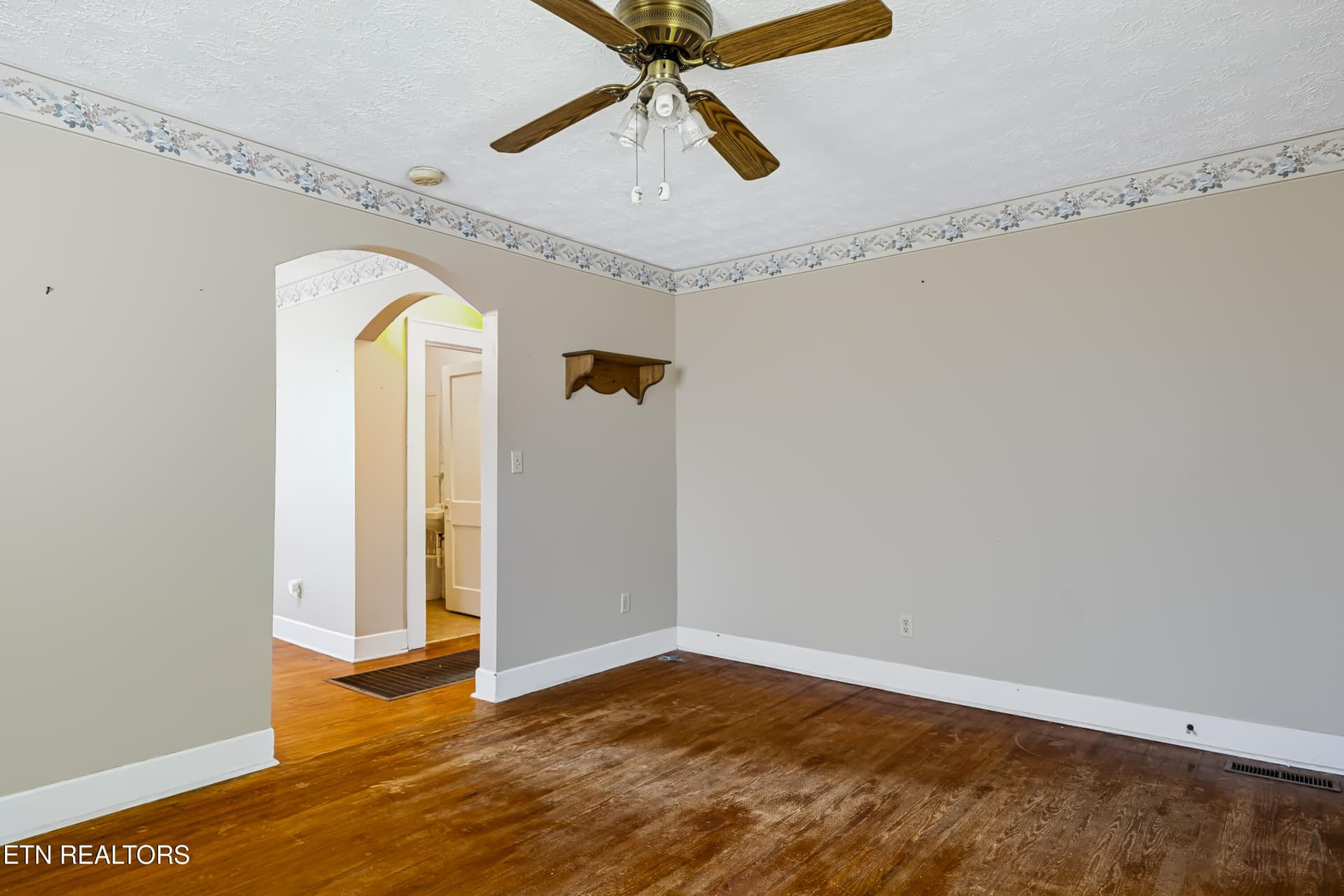 2515MentorRd-4 - 2515 Mentor Rd, Louisville, TN 37777