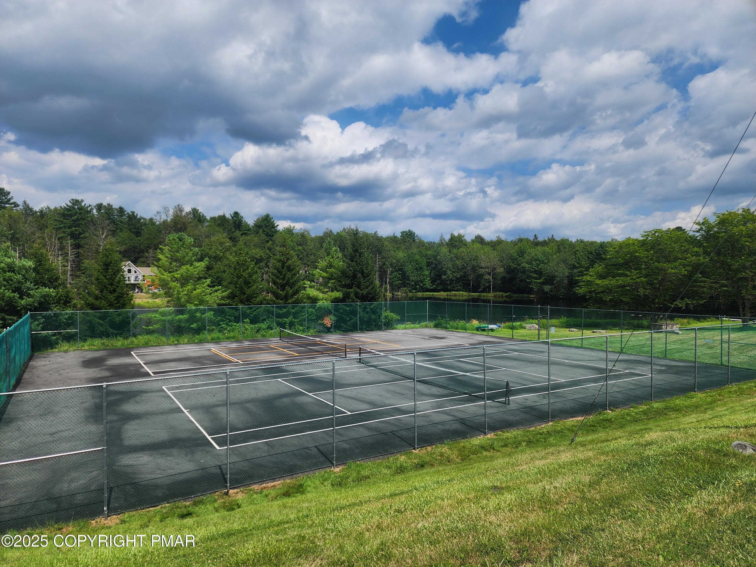 Tennis/ Pickleball Courts - 336 Sir Bradford Road, Pocono Lake, PA 18347, Pocono Lake