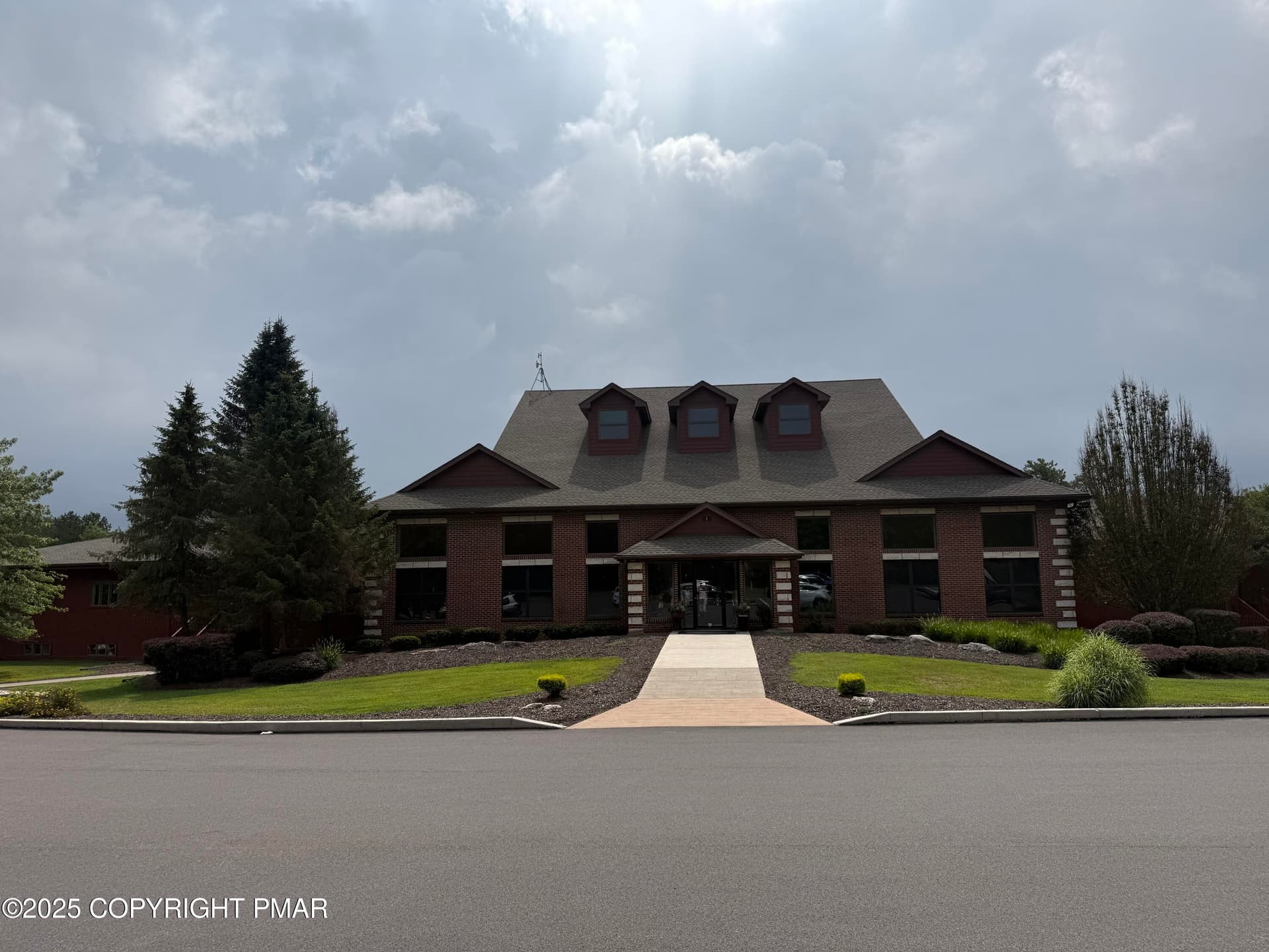 255R Laurel Valley Drive, Hazle Township, PA 18202