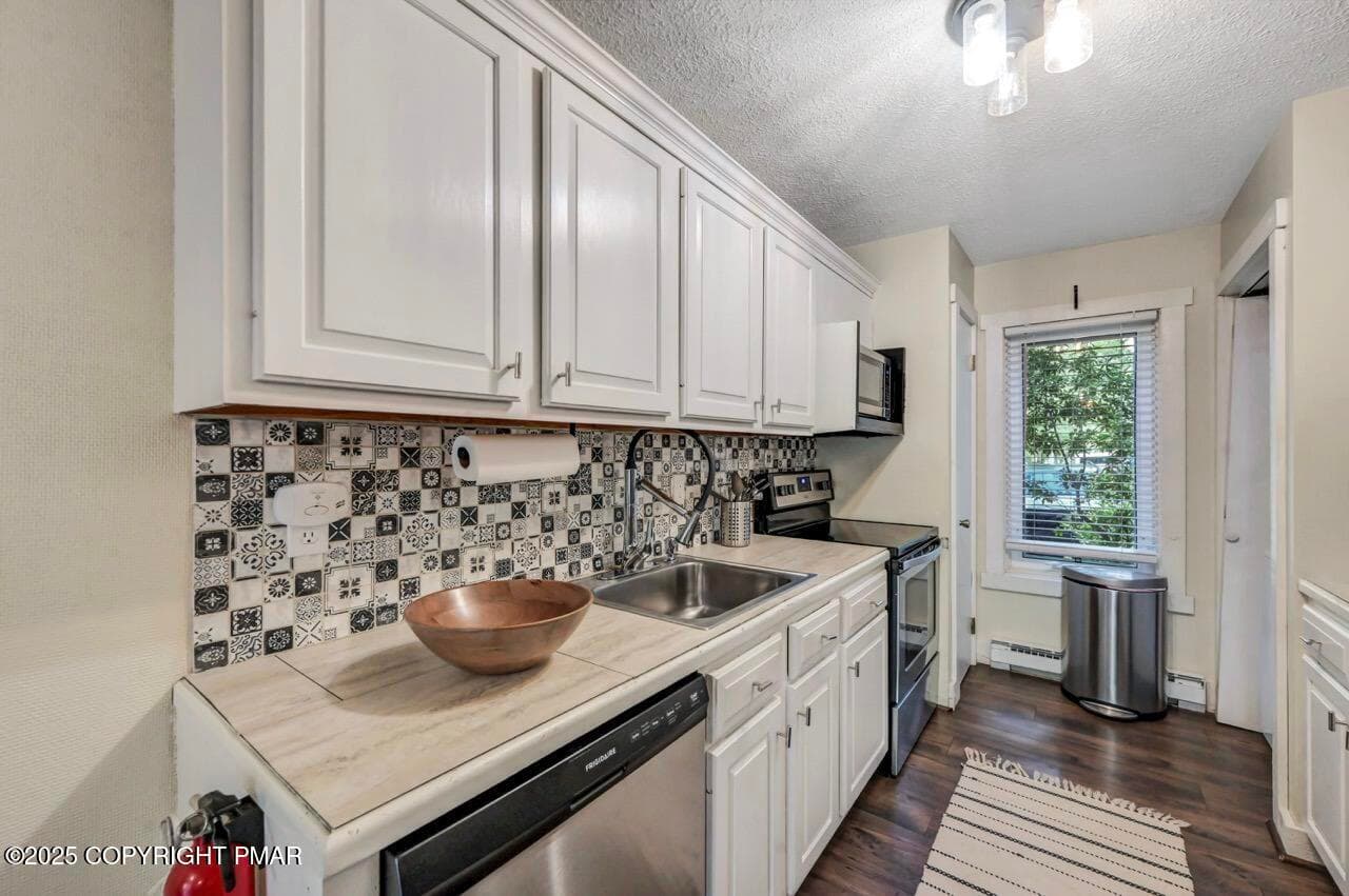 40 Alpine 20 Large - 40 Alpine, Lake Harmony, PA 18624