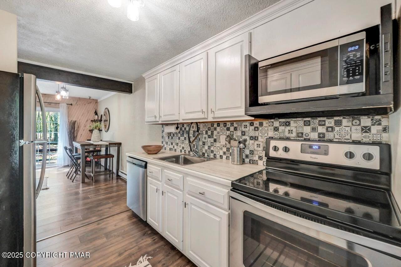 40 Alpine 22 Large - 40 Alpine, Lake Harmony, PA 18624
