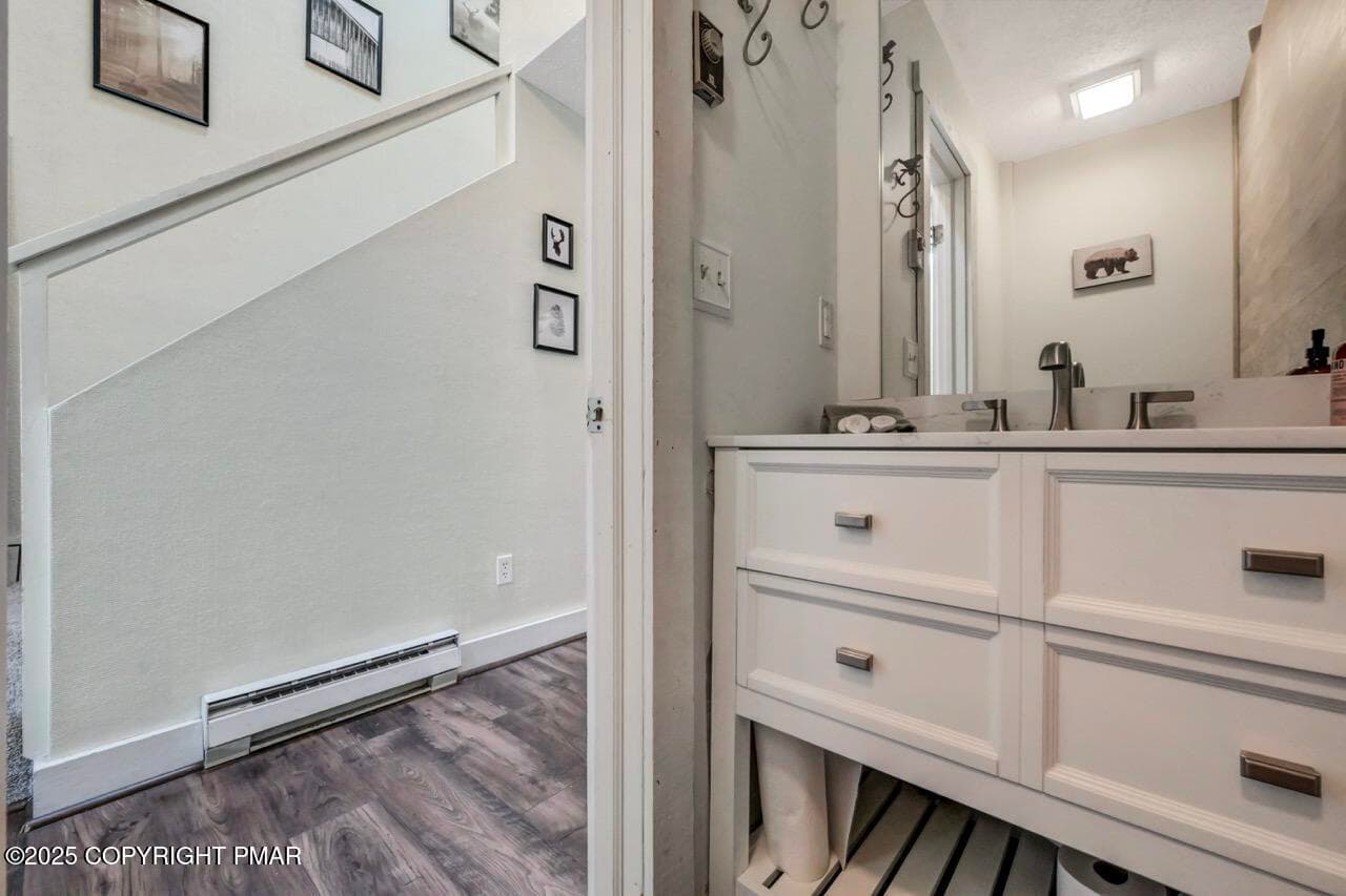 Powder Room - 40 Alpine, Lake Harmony, PA 18624