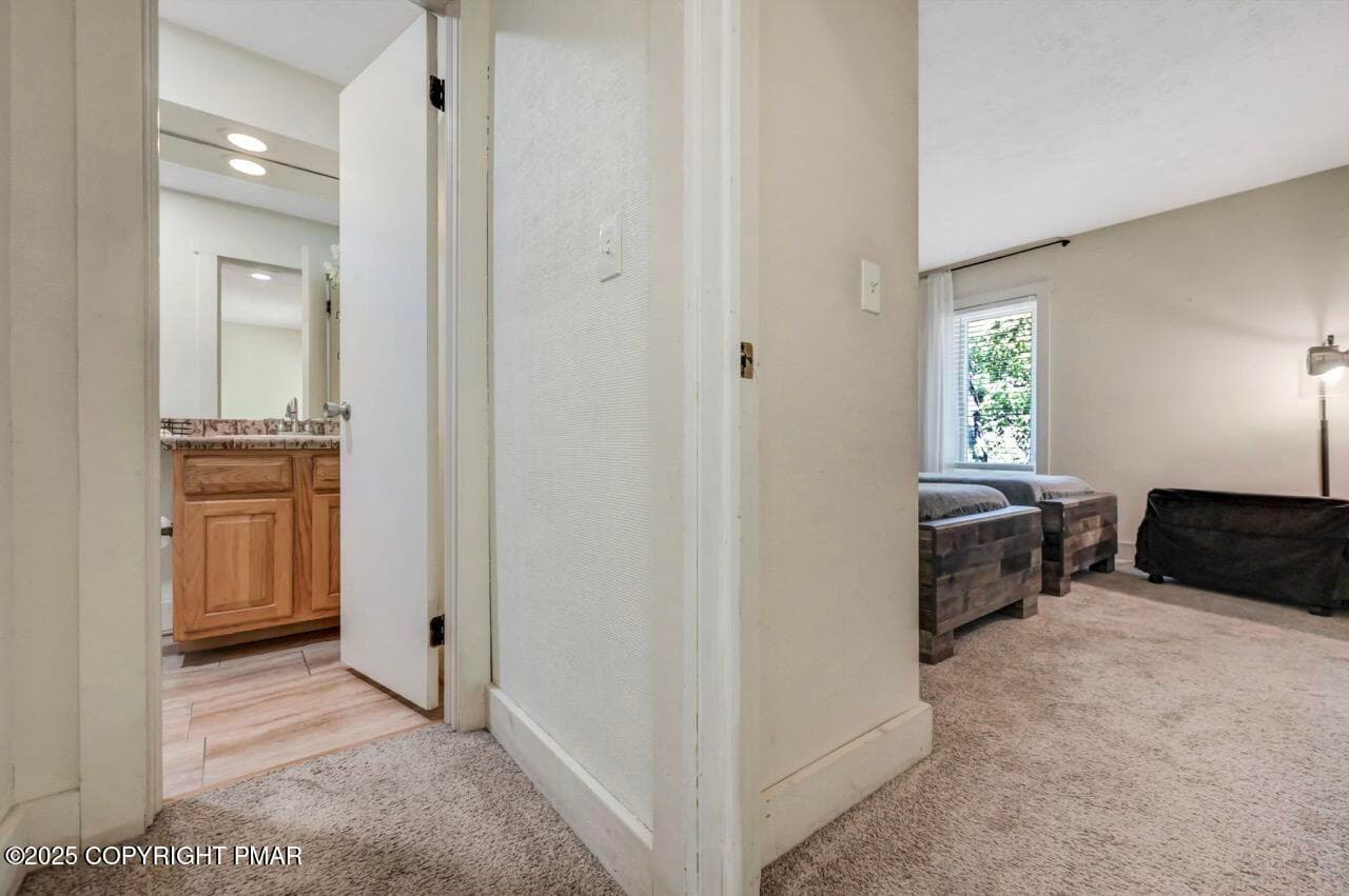 40 Alpine 35 Large - 40 Alpine, Lake Harmony, PA 18624