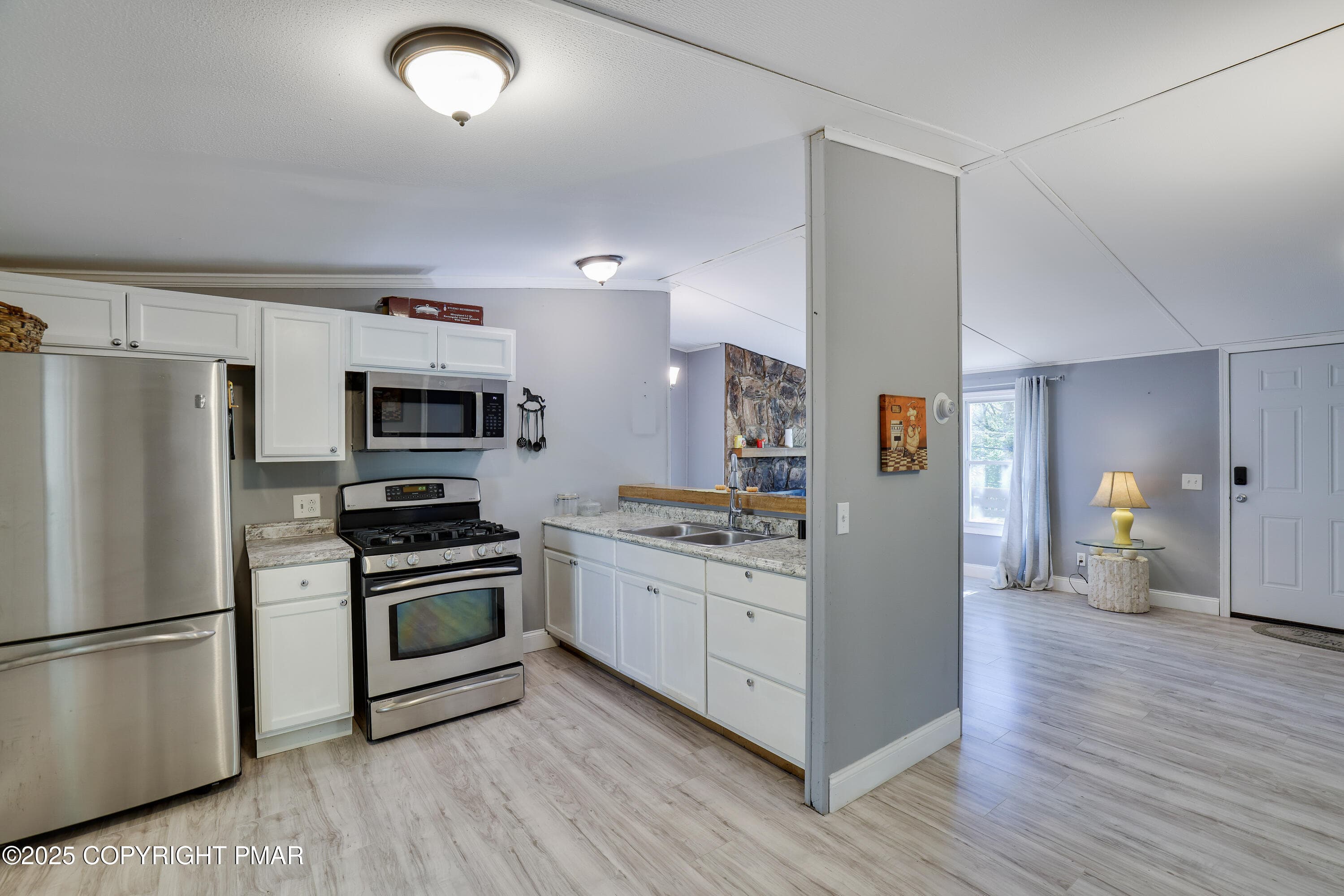RBR56030 - 117 Teak Drive, Greentown, PA 18426, Greentown