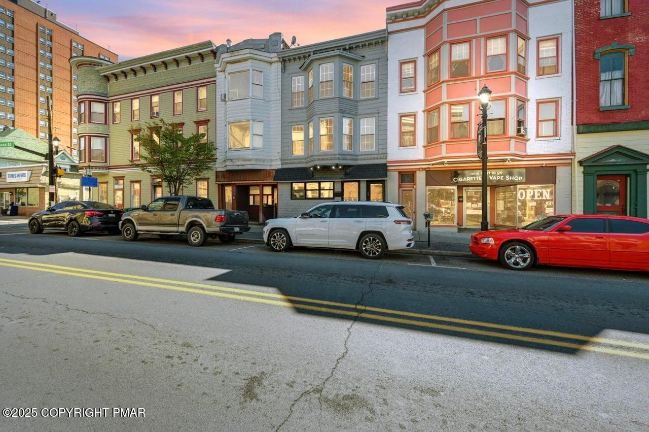 126-128 E Broad St 02 Dusk Large - 126-128 E Broad Street, Tamaqua, PA 18252, Tamaqua